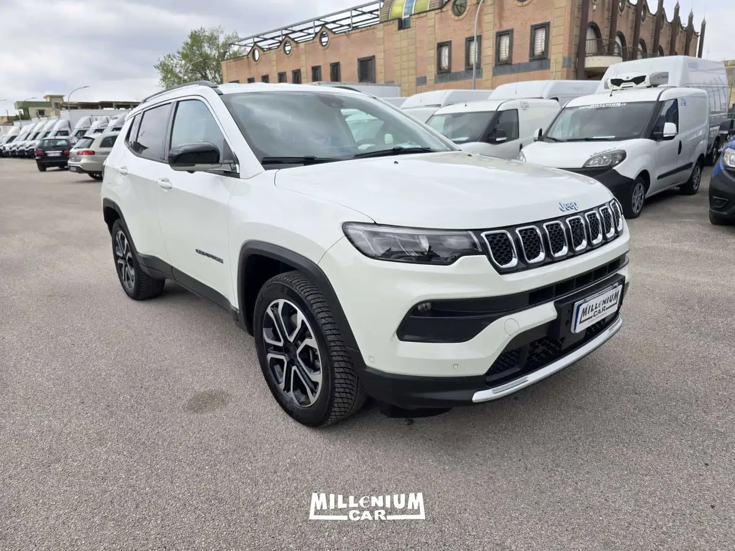 Jeep Compass Compass 1.3 turbo t4 phev Limited 4xe auto Bianco - 2