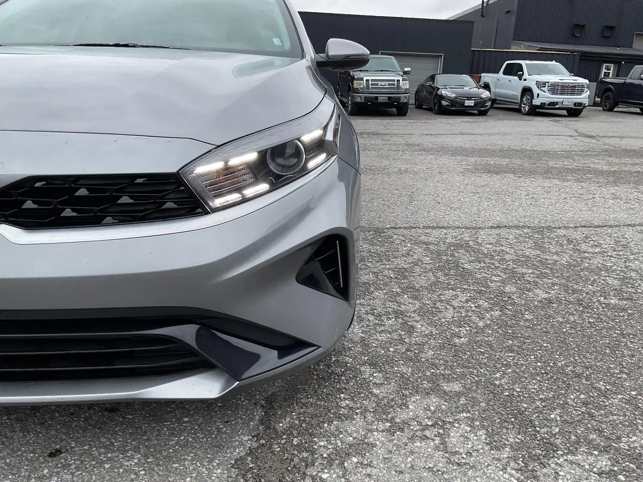 Kia Forte снимка Kia Forte