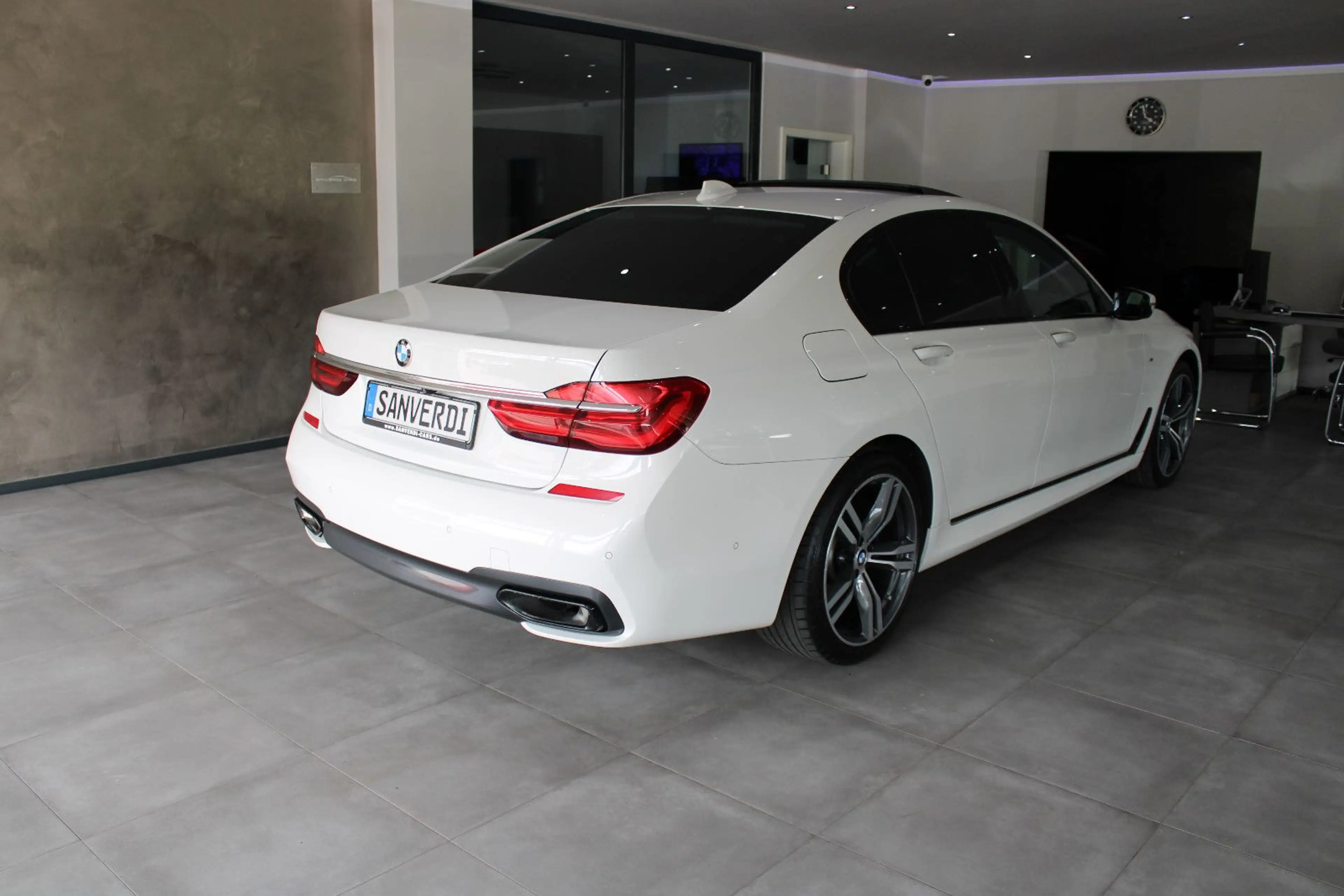 BMW 740 d xDrive M-SPORTPAKET INDIVIDUAL *EURO 6 &DPF — photo 14