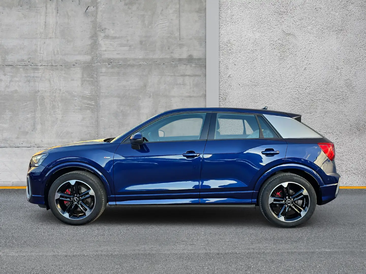 Audi Q2 35 TFSI S tronic S line AHK Navi Kamera Blau - 2