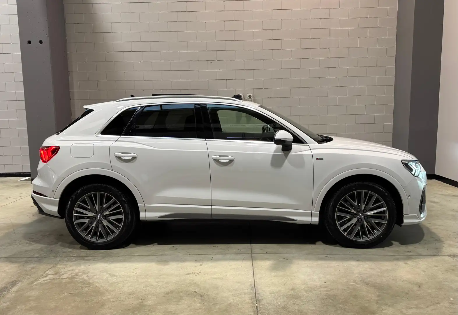 Audi Q3 S line edition quattro s-tronic (FULL OPTIONAL) - 2