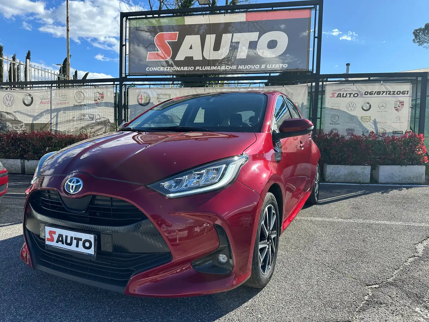 Toyota Yaris Yaris 1.5h Trend Rood - 1