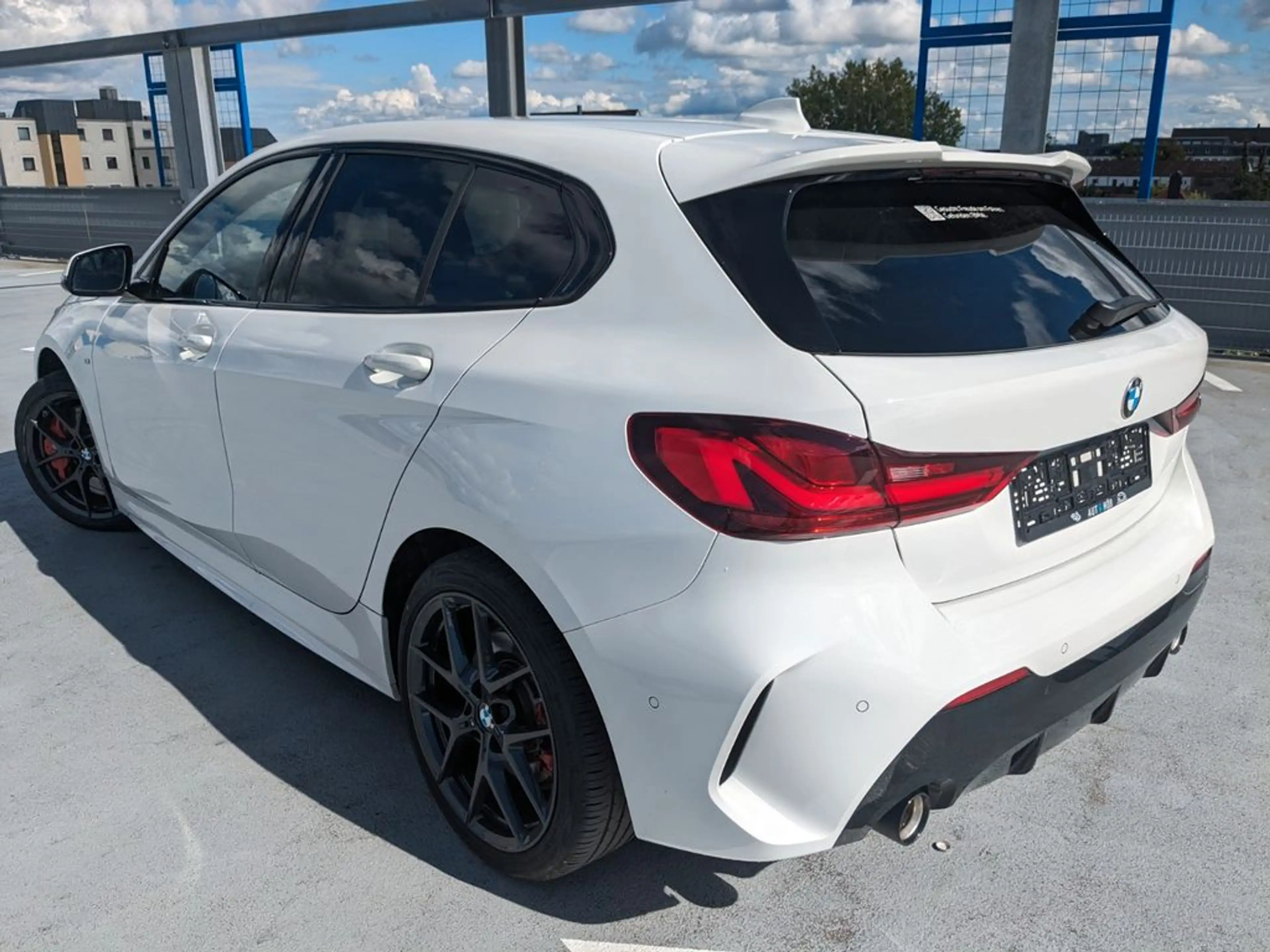 BMW 120 120 d xDrive M Sport — photo 5