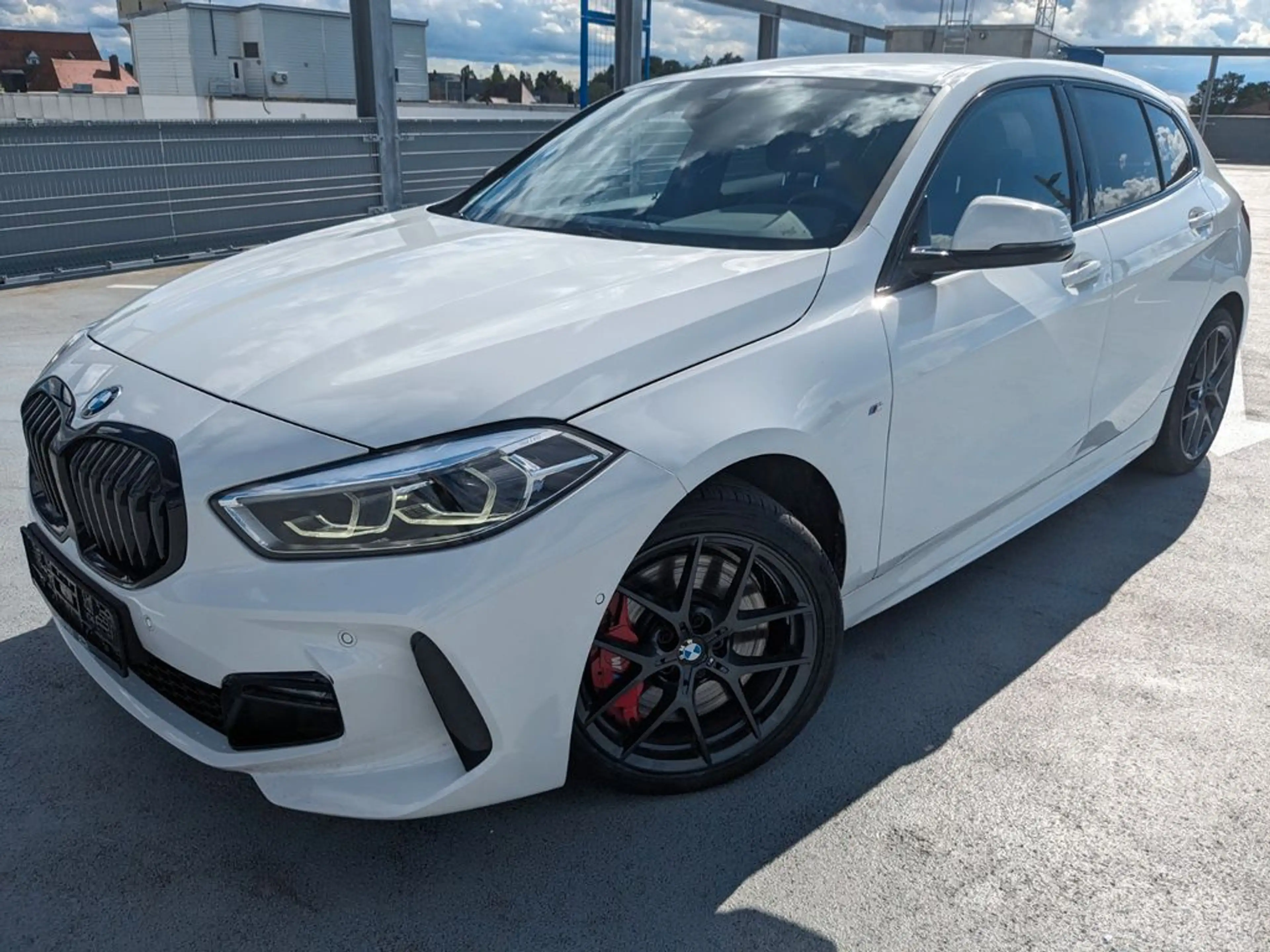 BMW 120 120 d xDrive M Sport — photo 2