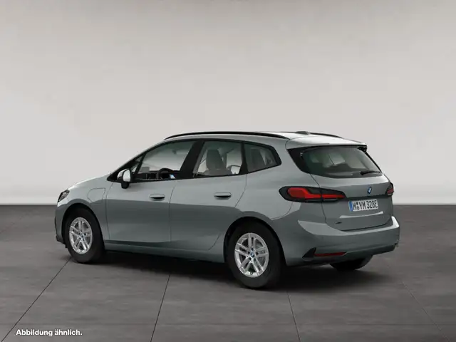 BMW 2 Series view 6