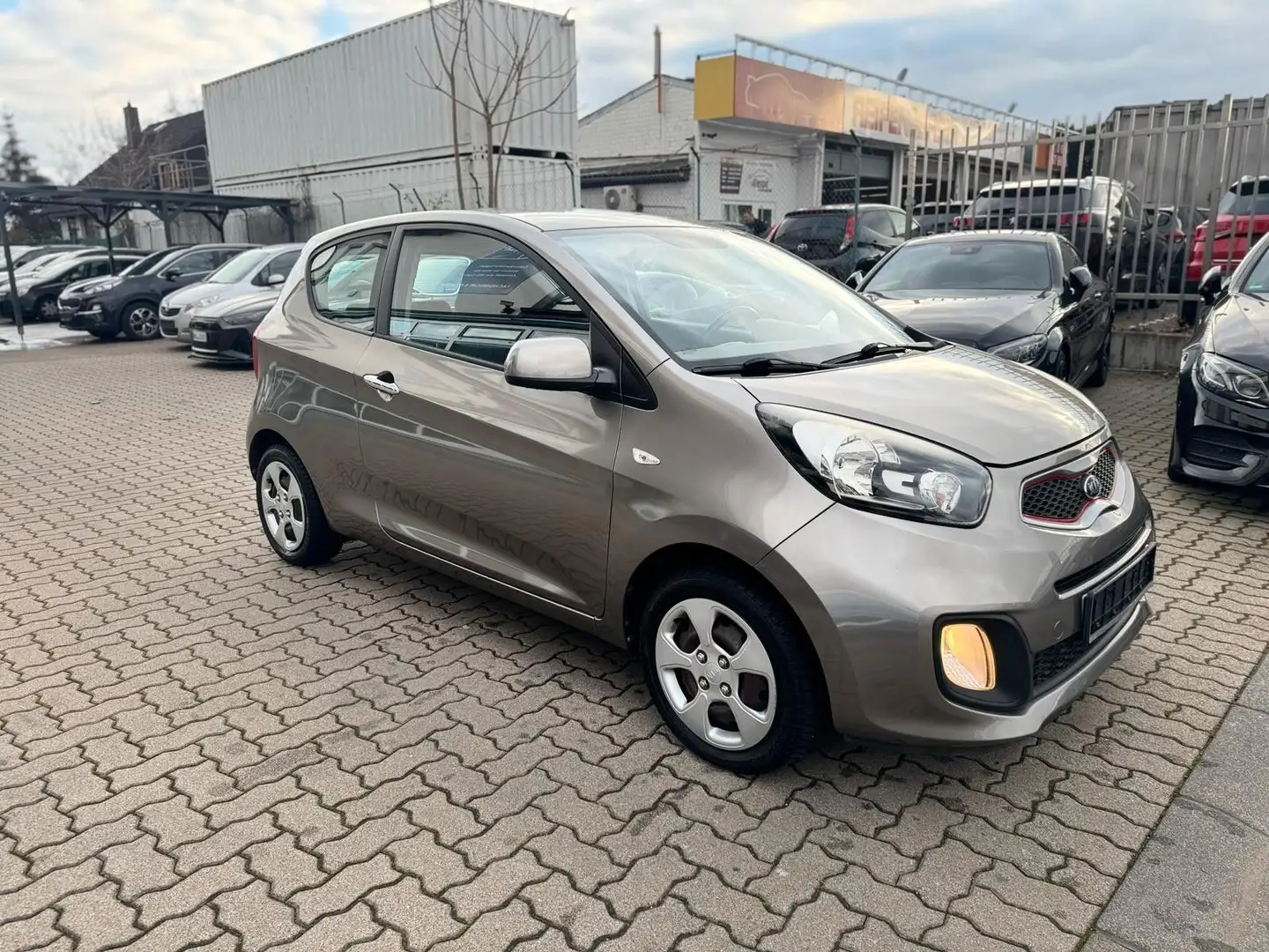 Kia Picanto Dream Team*NUR 10 TKM*SHZG*KLIMA* Silber - 1