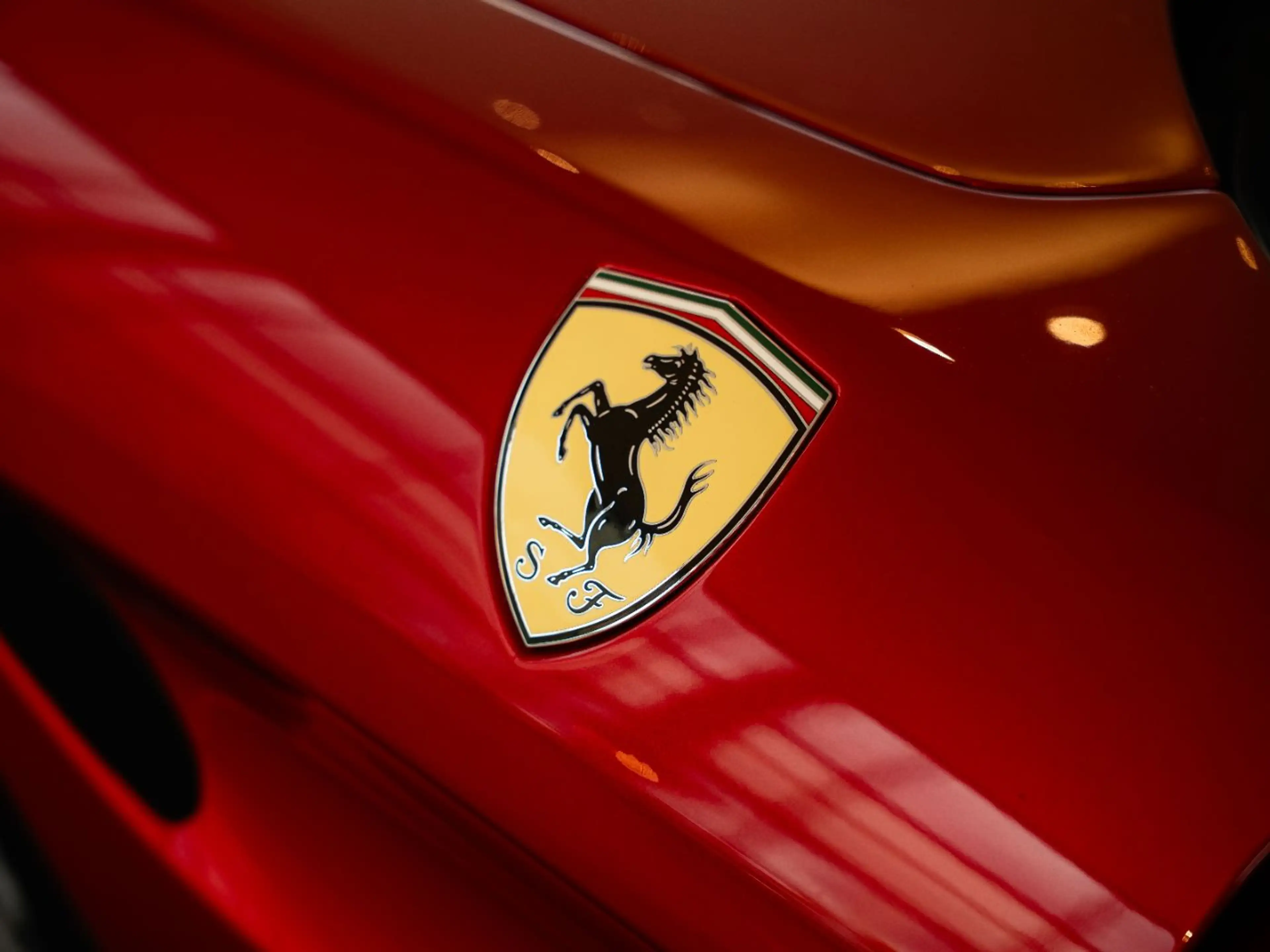 Ferrari California T Carbon *Alcantara*Parkkamera* — photo 14