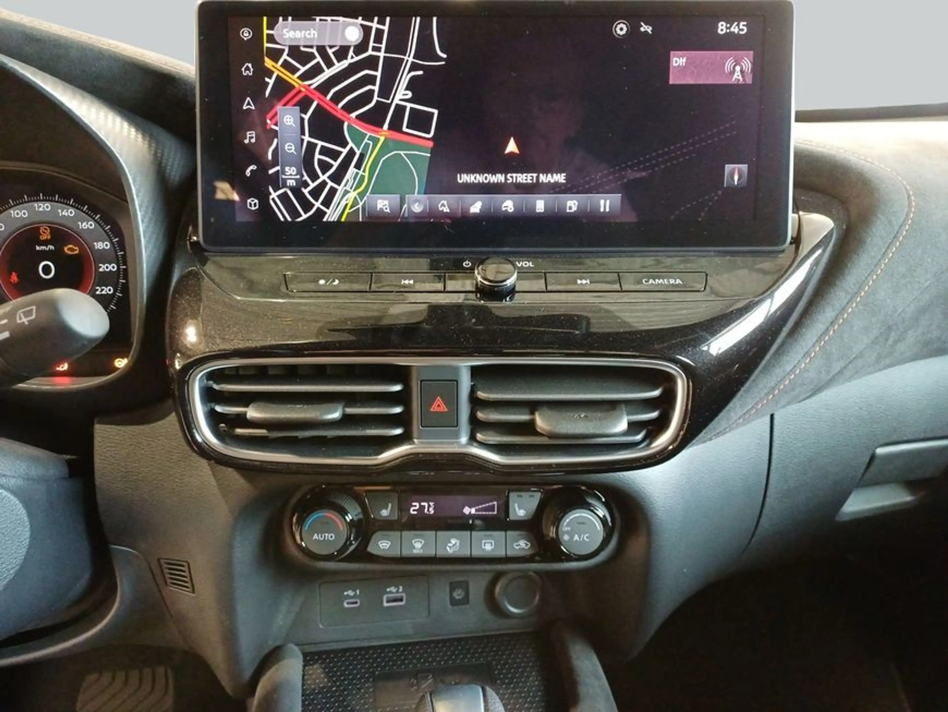 Nissan Juke 1.0 DIG-T DCT Redline Edition 84 kW, 5-türig — photo 13