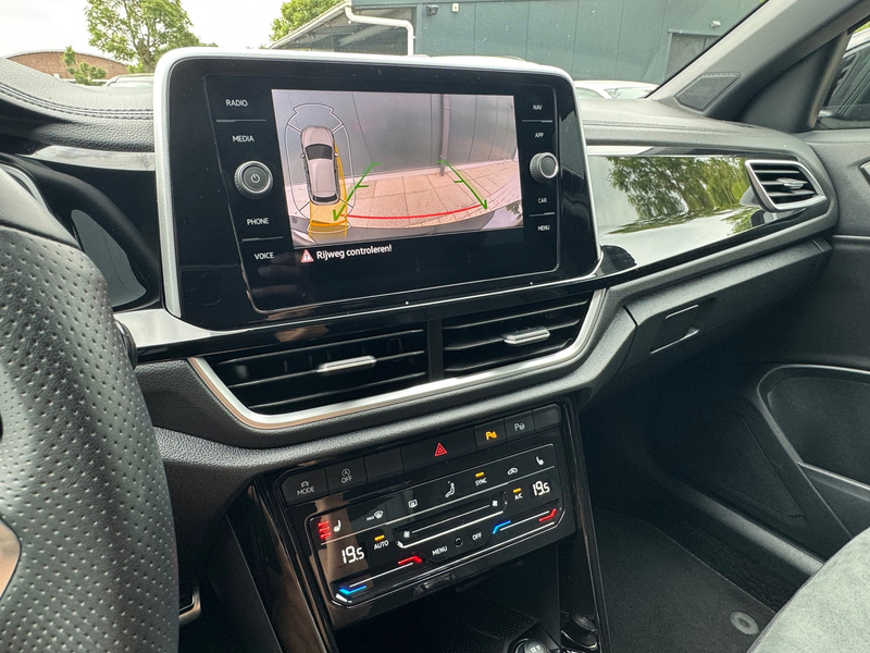 Volkswagen T-Roc 1.5 TSI * R-Line * Trekhaak * Camera achterzijde * — photo 10