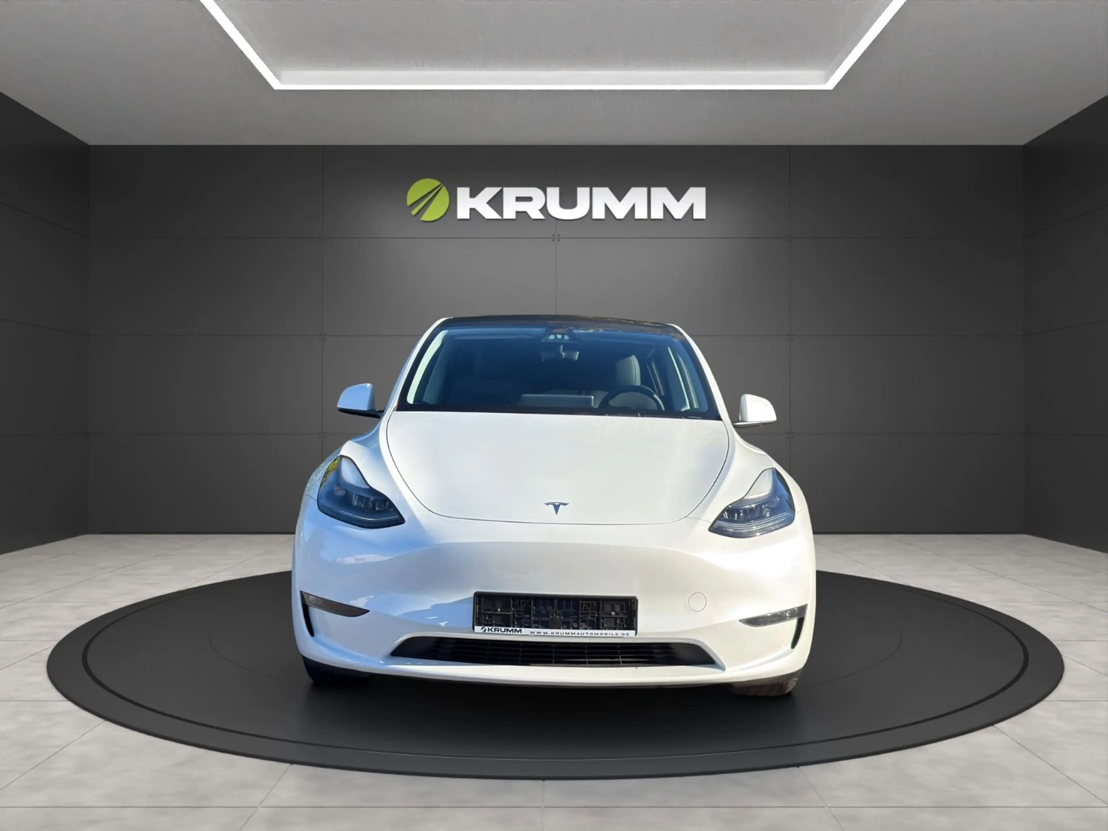 Tesla Model Y Long Range Dual AWD Wärmepumpe PANO 360° — photo 12