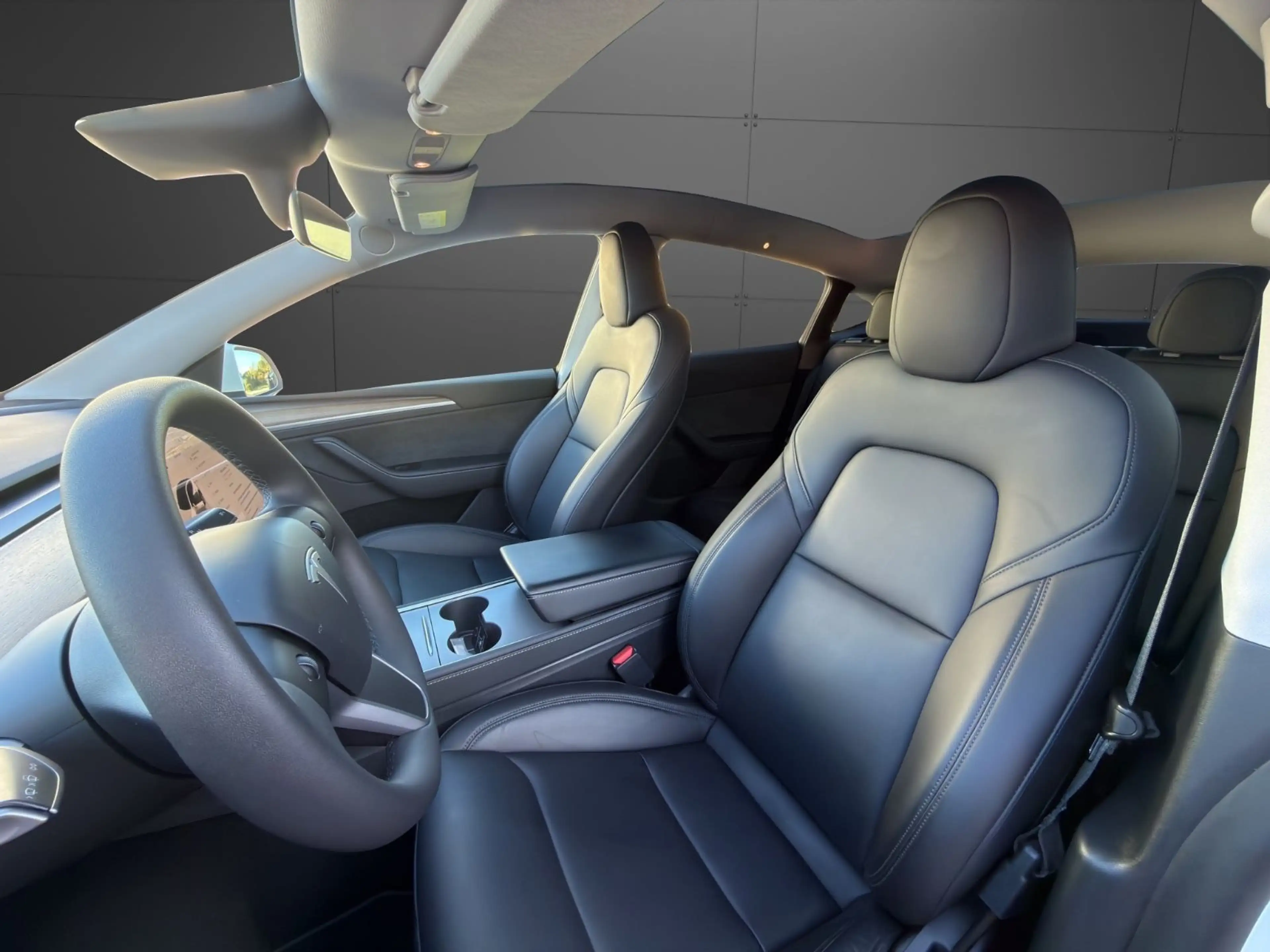 Tesla Model Y Long Range Dual AWD Wärmepumpe PANO 360° — photo 13