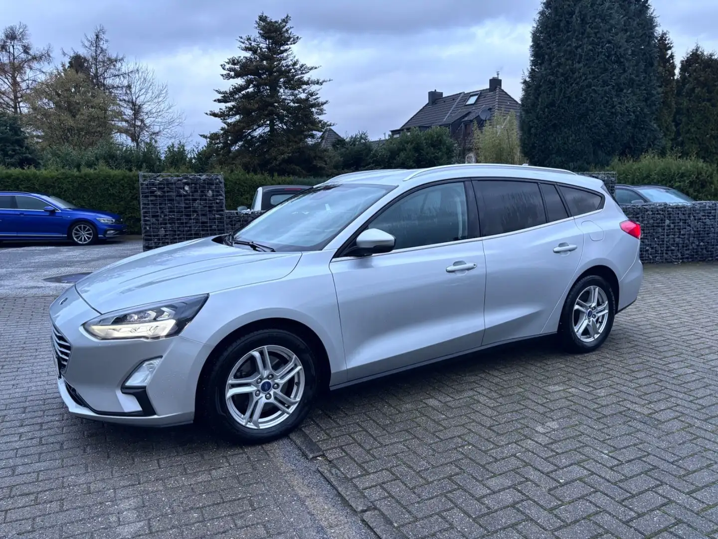 Ford Focus Turnier Cool & Connect LED DAB Lenkradheiz Silber - 2