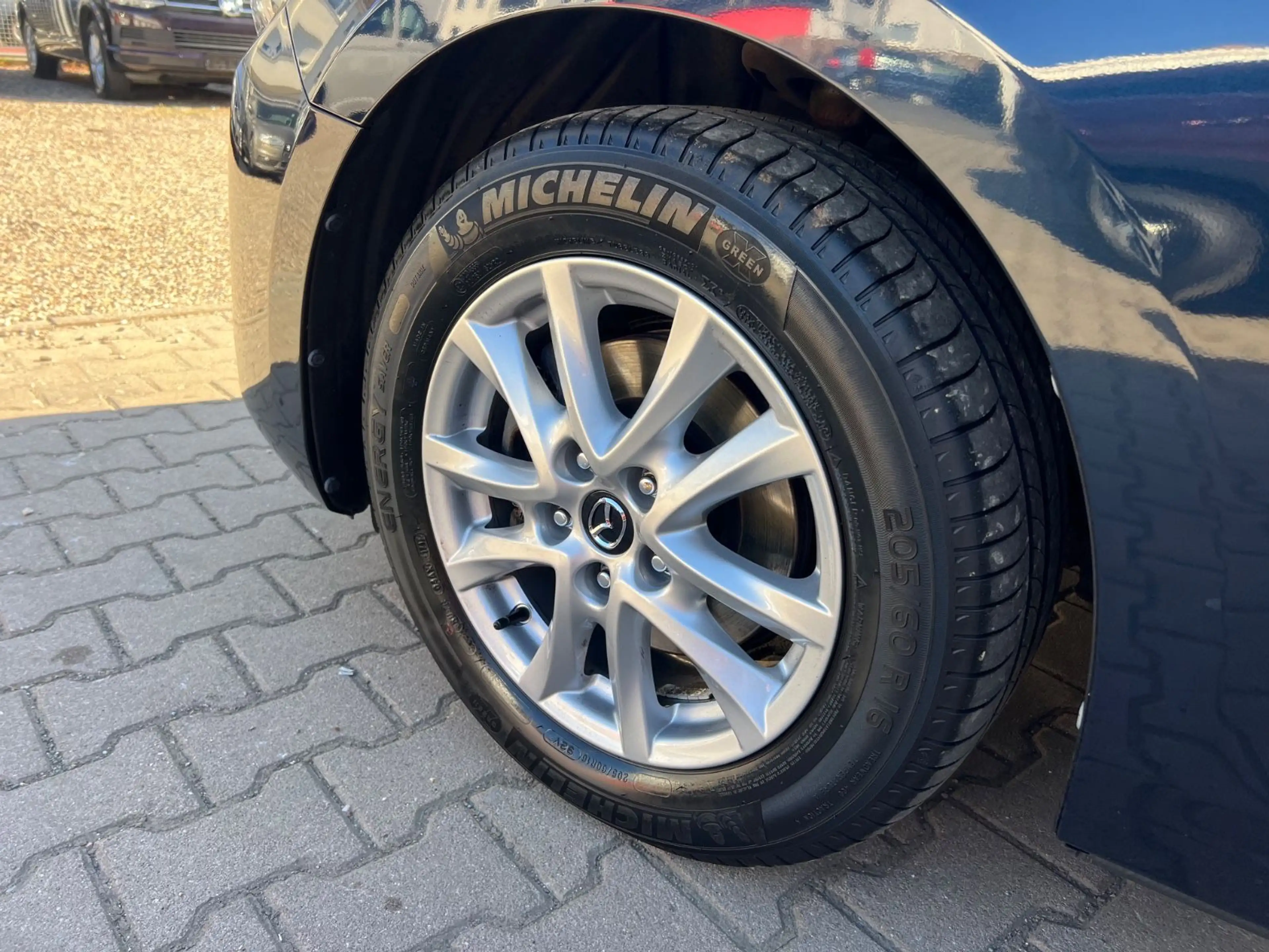 Mazda 3 Lim. Exclusive-Line — photo 12