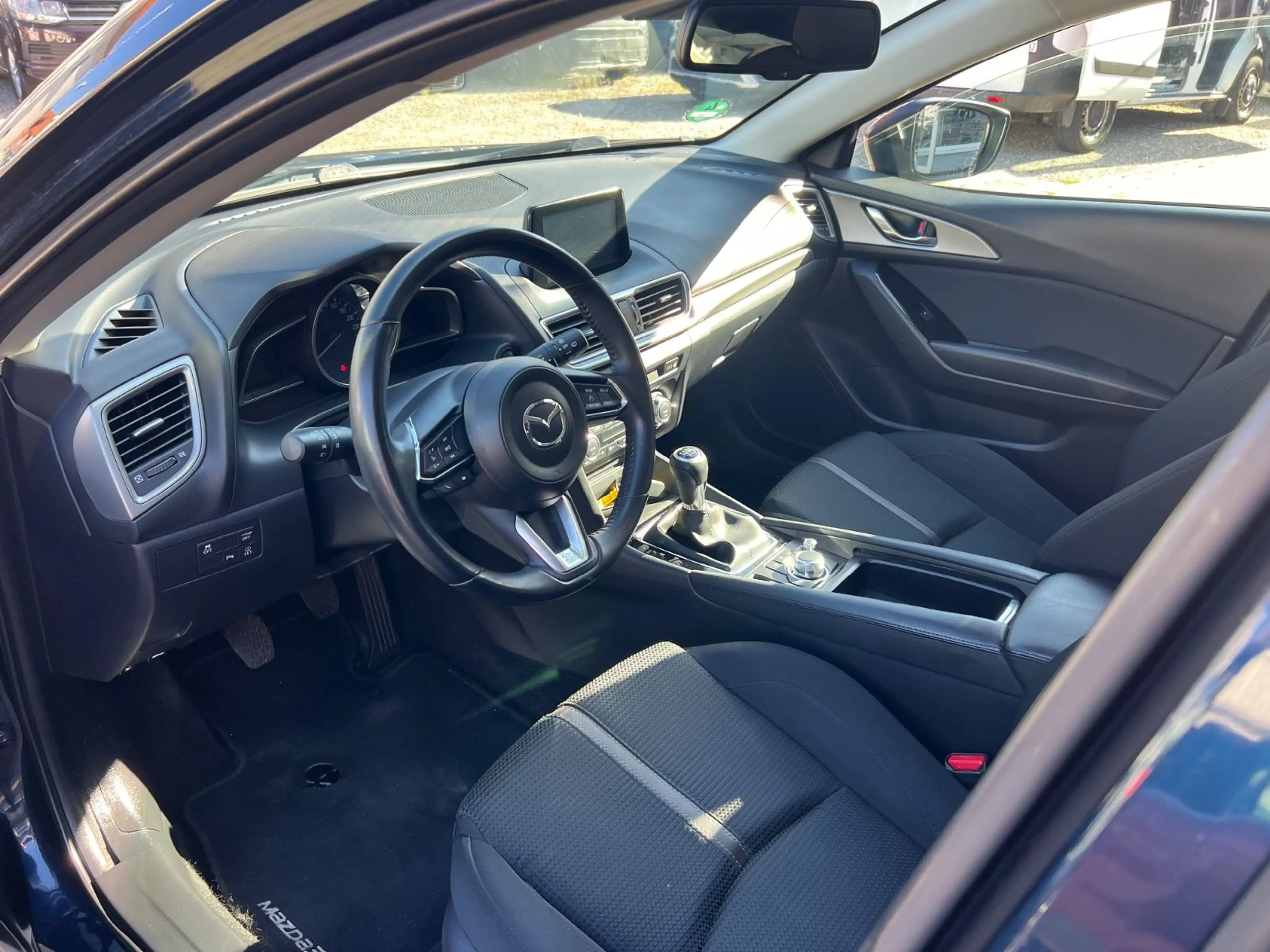 Mazda 3 Lim. Exclusive-Line — photo 13