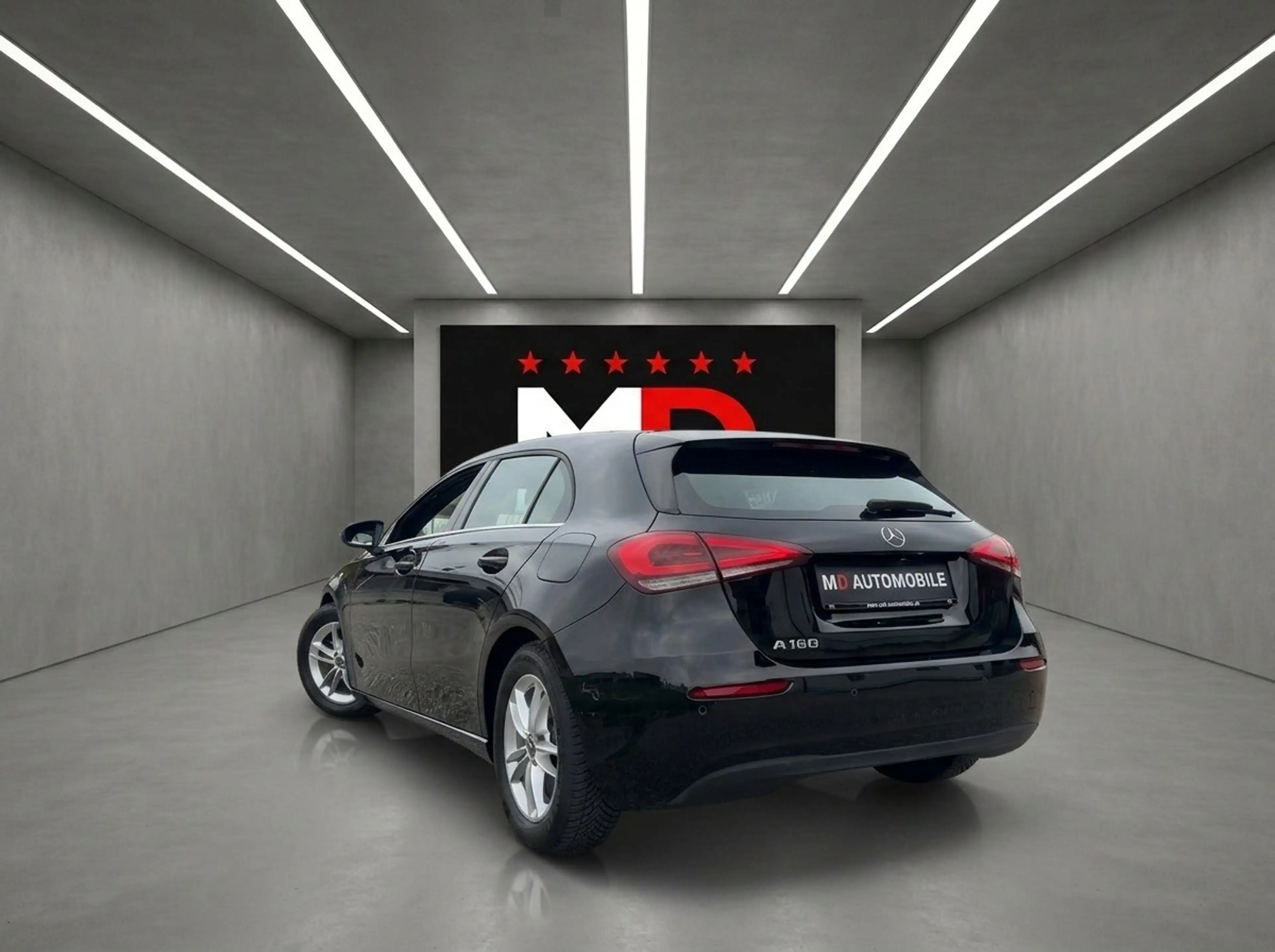 Mercedes-Benz A 180 A 180 - ERSTBESITZ - NEUWERTIG - — photo 5