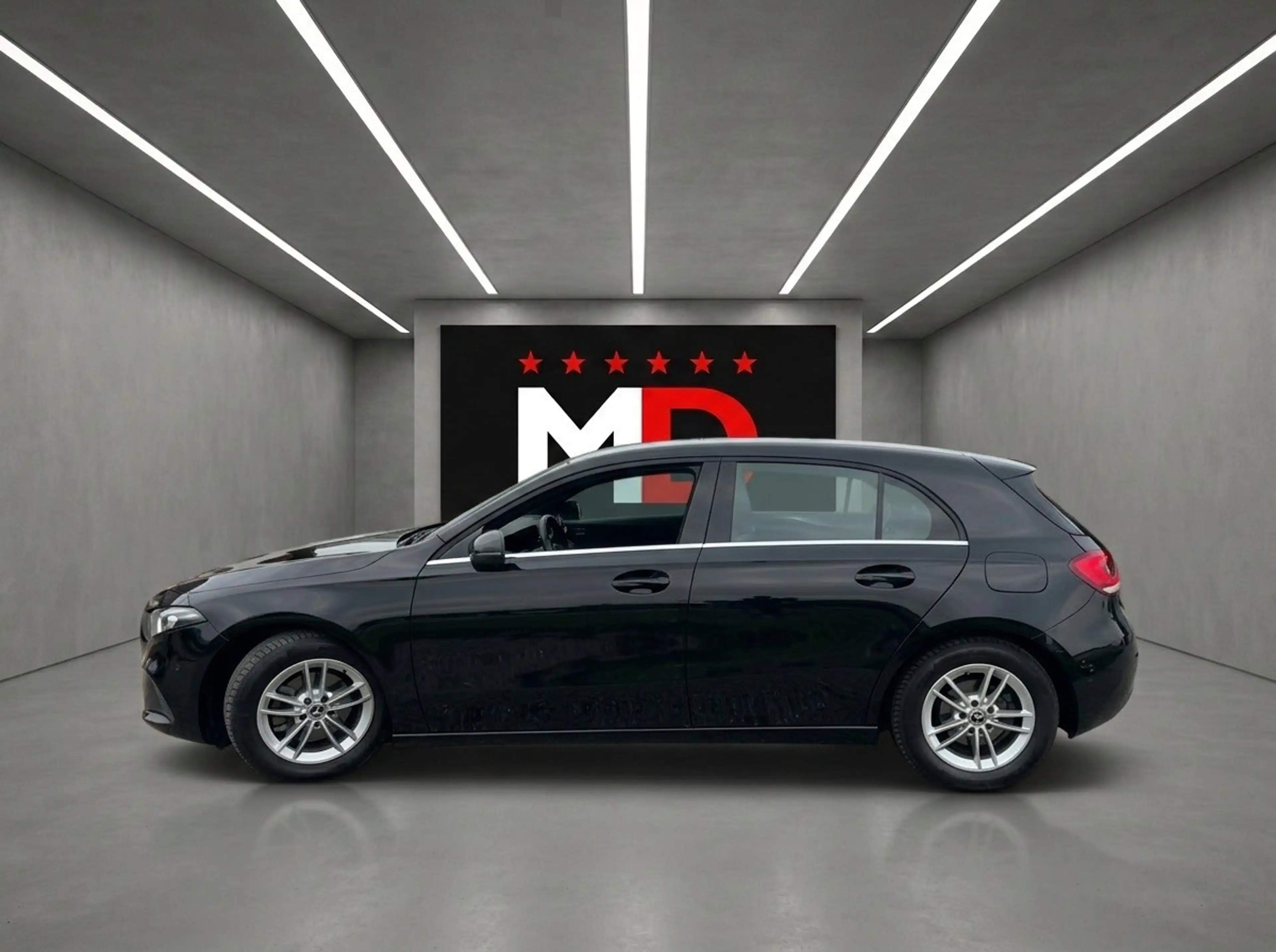 Mercedes-Benz A 180 A 180 - ERSTBESITZ - NEUWERTIG - — photo 6