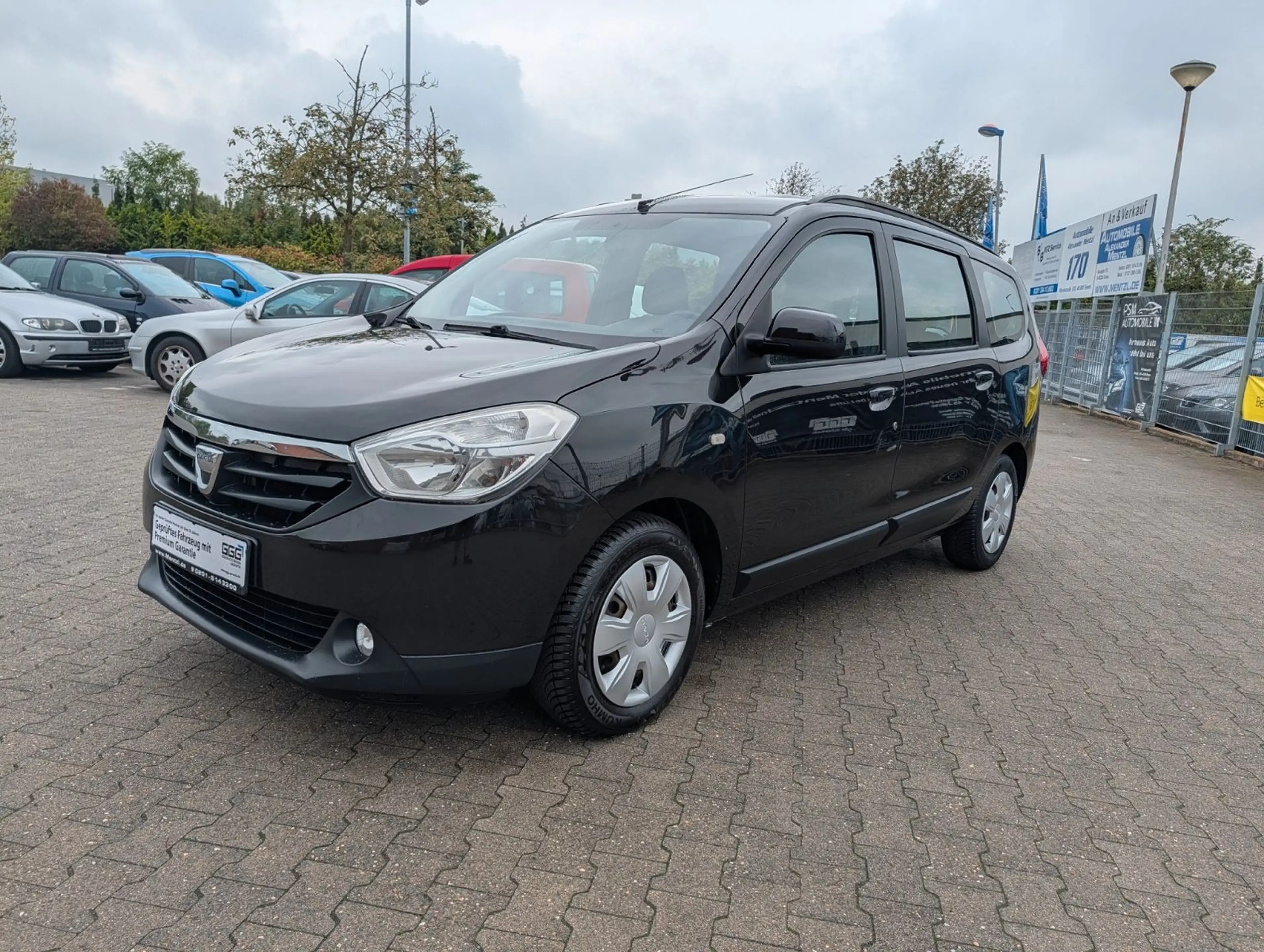 Dacia Lodgy Prestige GARANTIE KLIMA NAVI SITZHEIZUNG