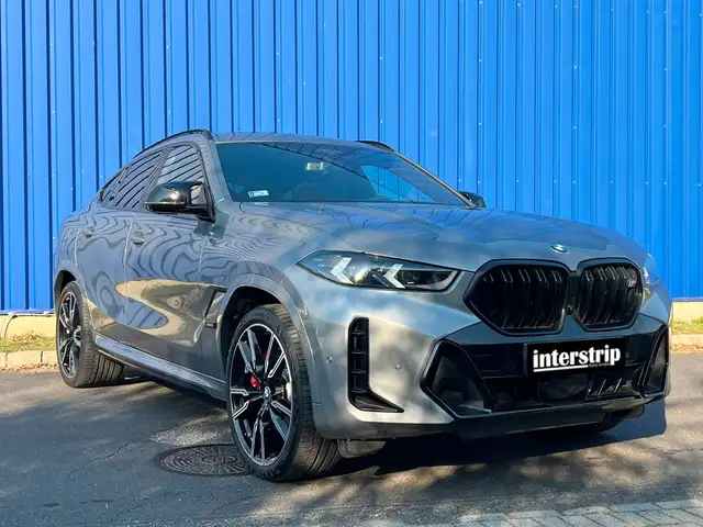BMW X6 view 3