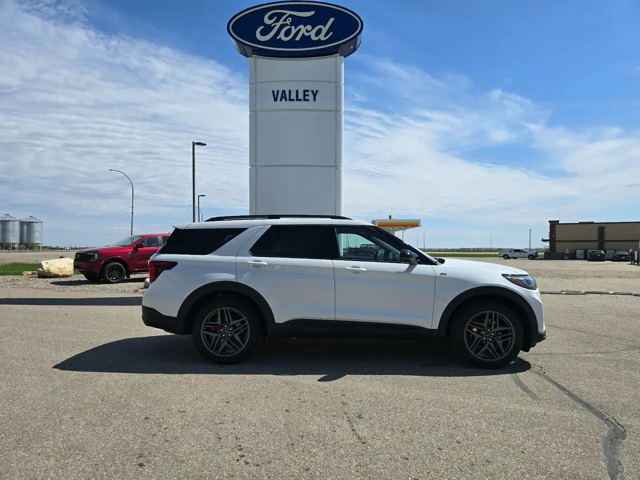Ford Explorer снимка Ford Explorer
