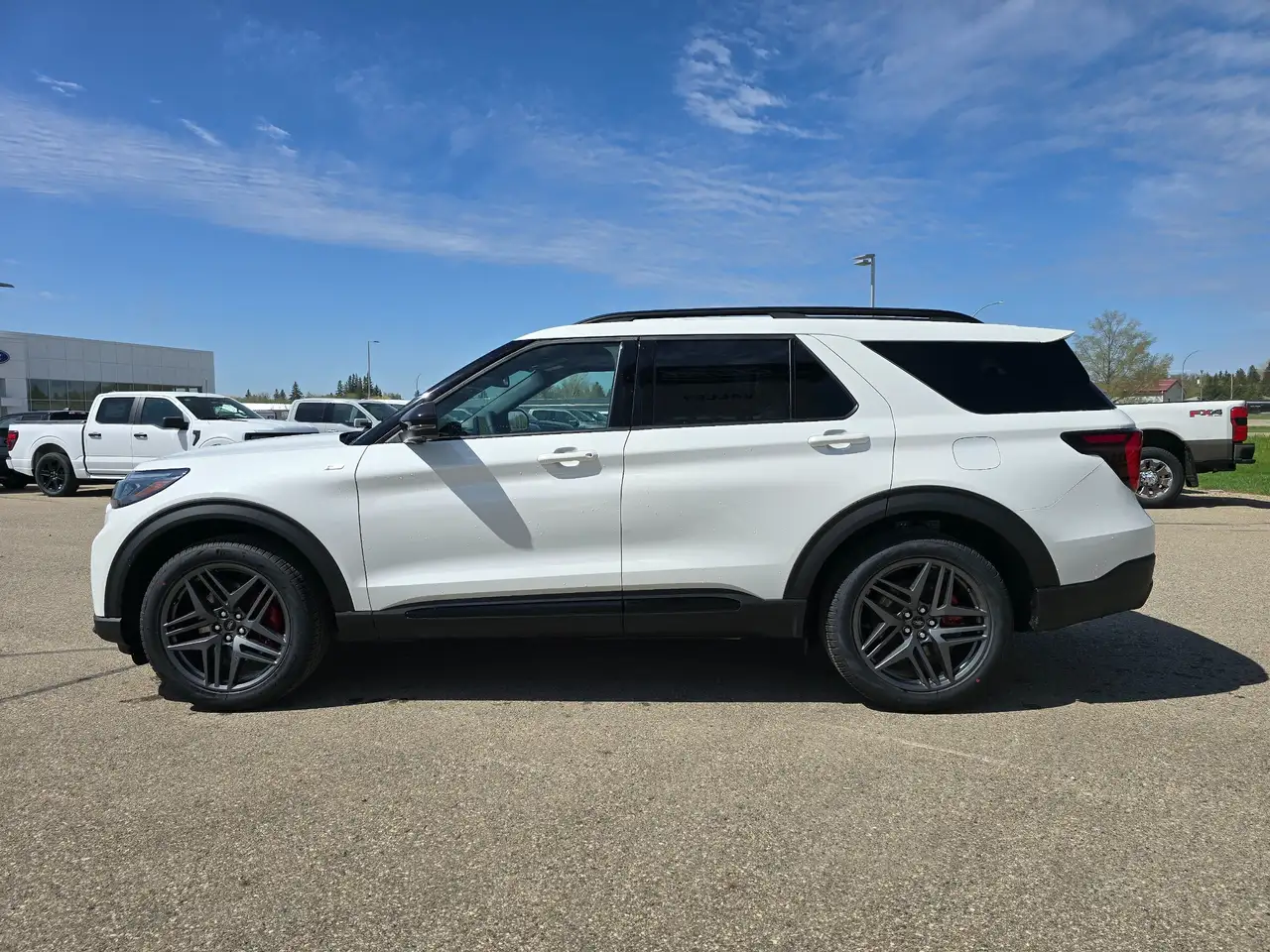 Ford Explorer снимка Ford Explorer