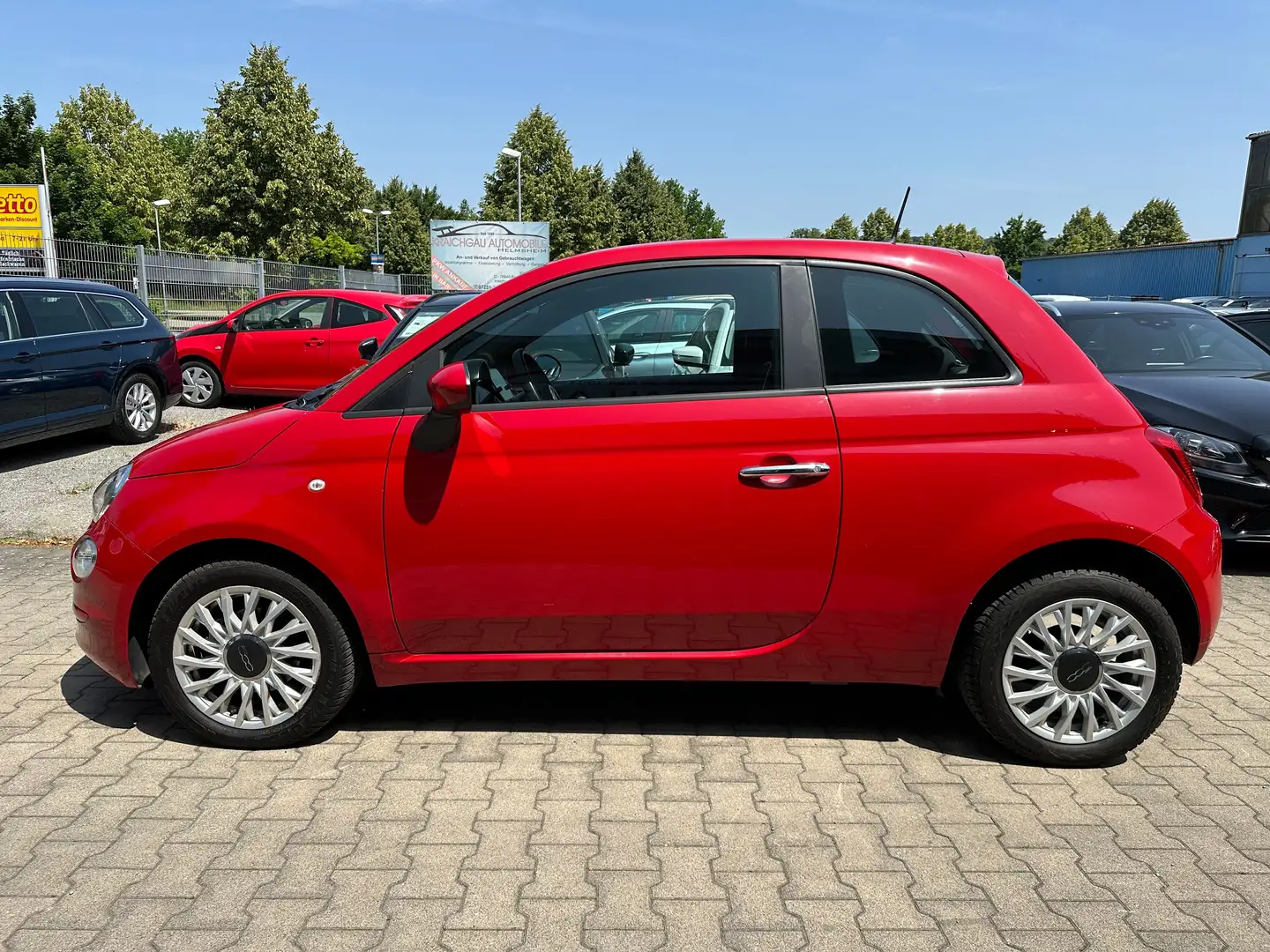 Fiat 500 1.0 Hybrid Club*TüV Neu*KLIMA*TEMPO*ALU*DAB* Rot - 2
