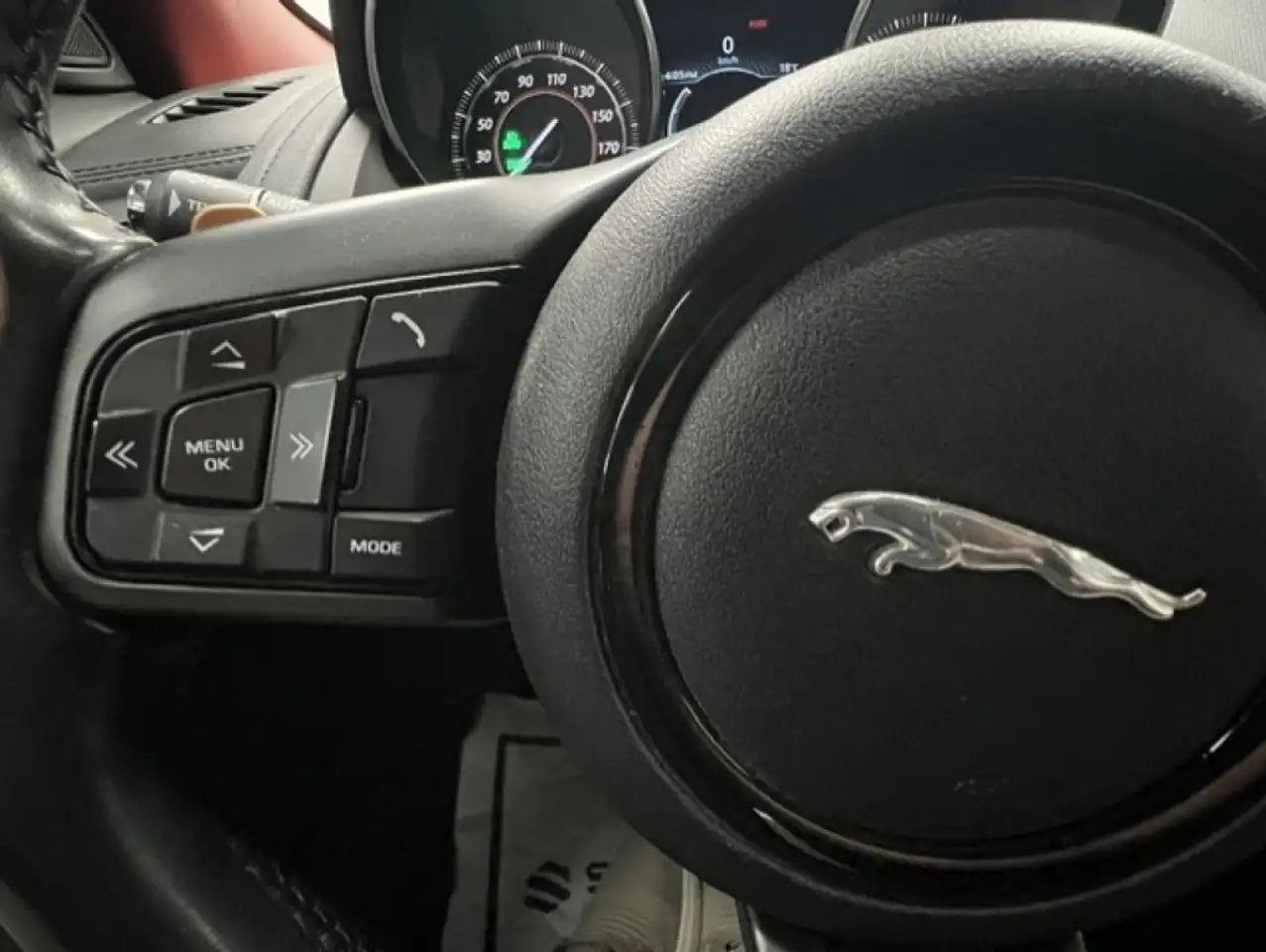 Jaguar F-Type снимка Jaguar F-Type