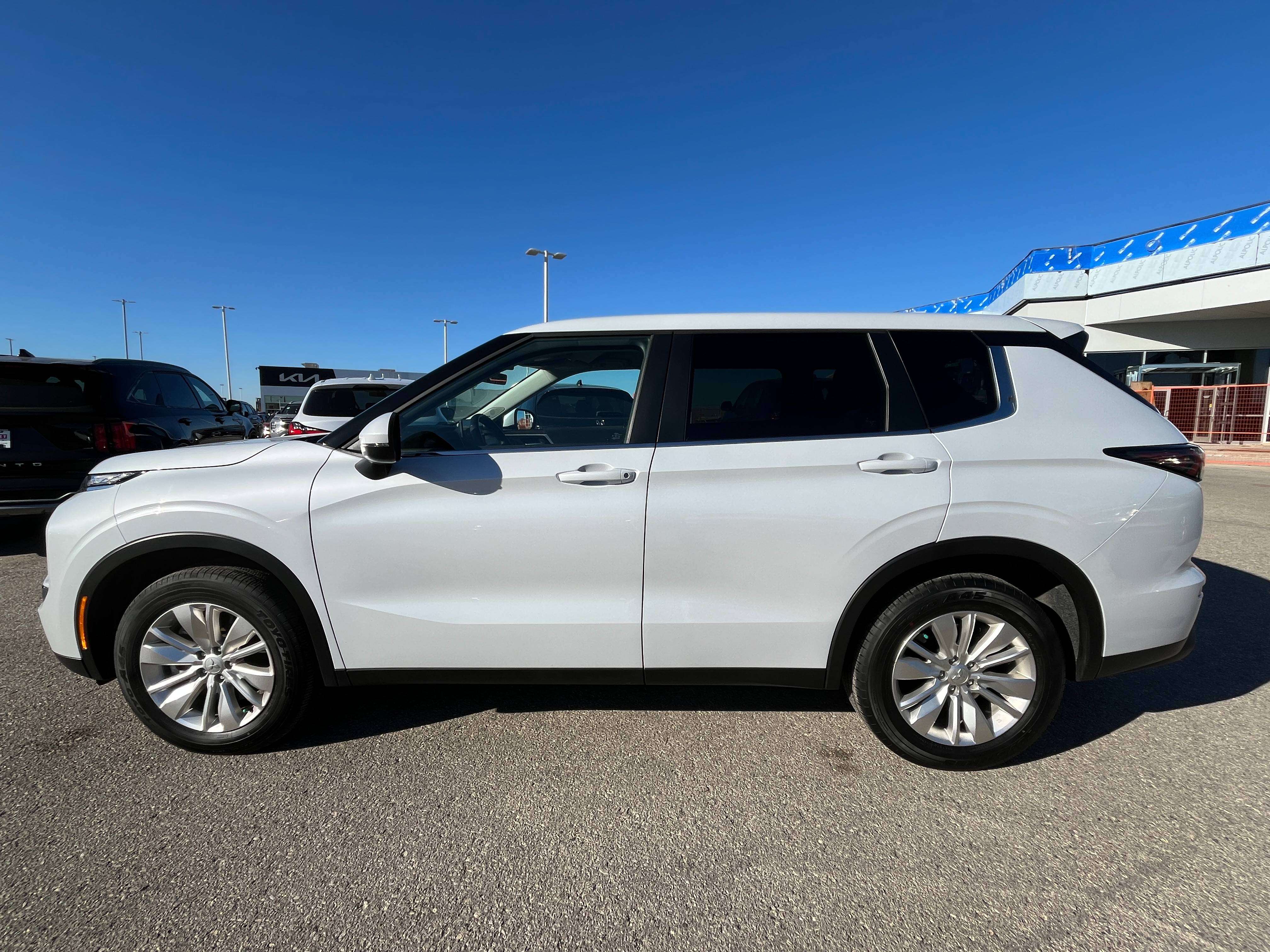 2025 Mitsubishi Outlander