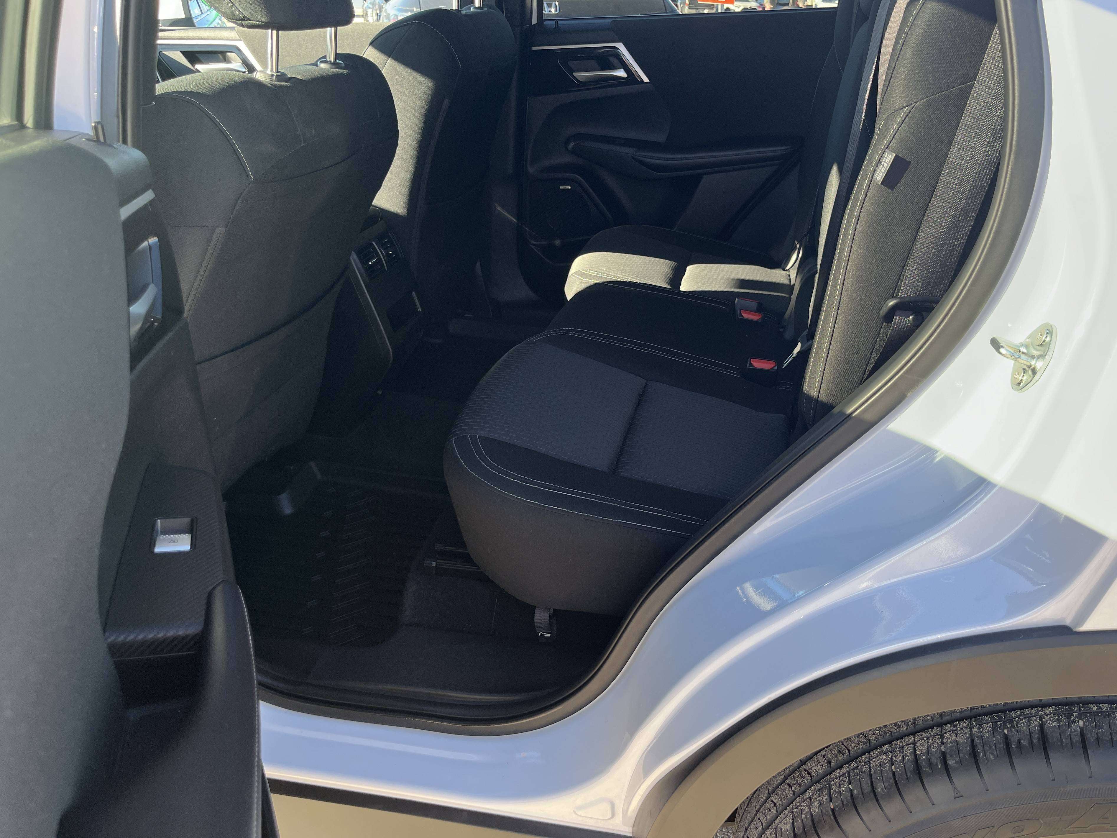 2025 Mitsubishi Outlander