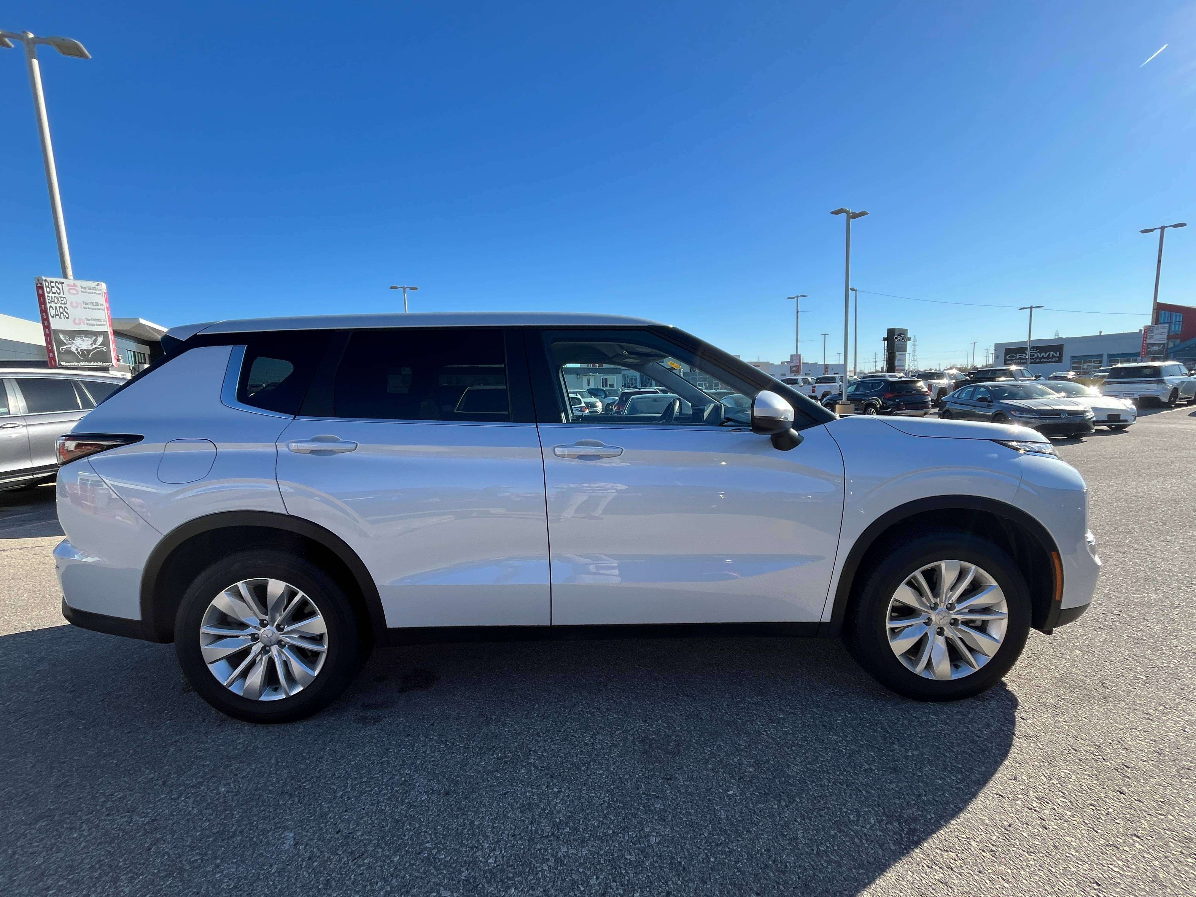 2025 Mitsubishi Outlander