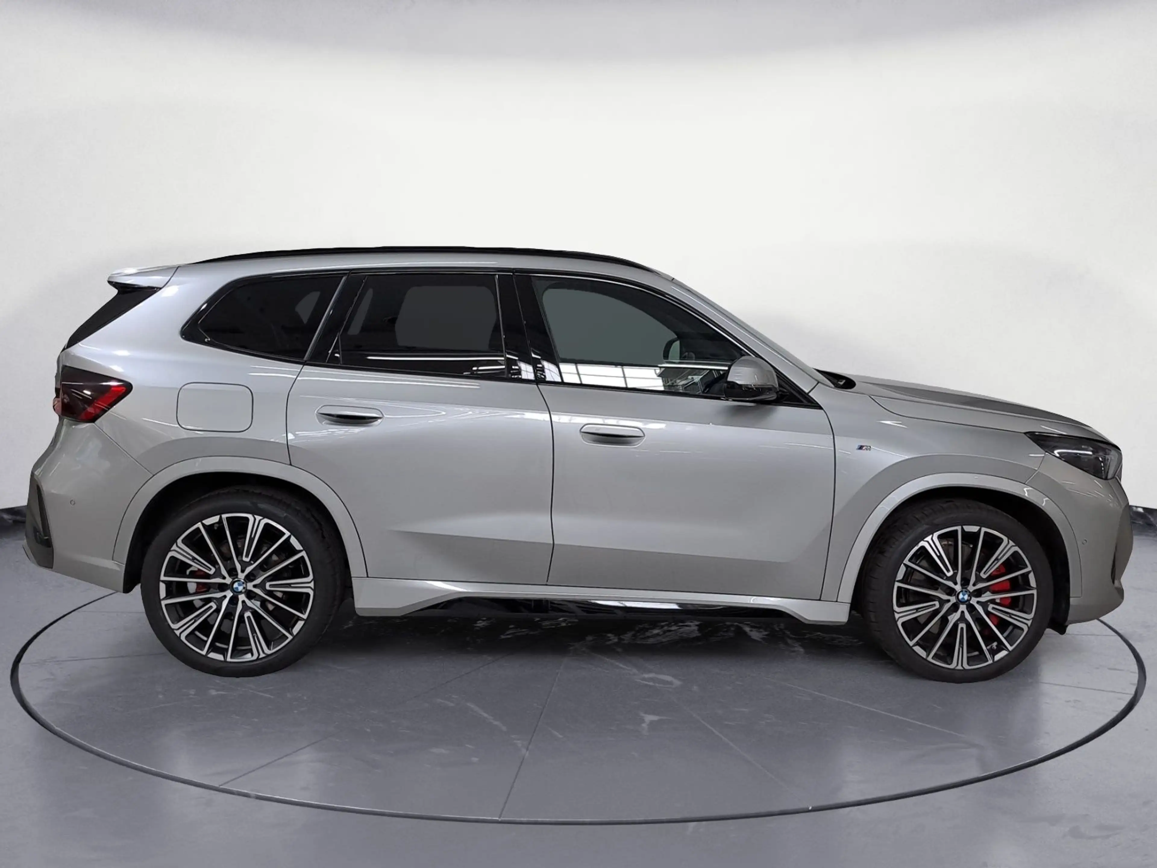 BMW X1 xDrive23i M Sport Pro AHK Pano PremiumPaket 2 — photo 7