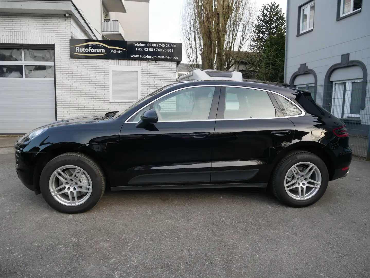 Porsche Macan S Diesel Leder Navi Sport 8xALU PDC ZV Top Zustand Schwarz - 2