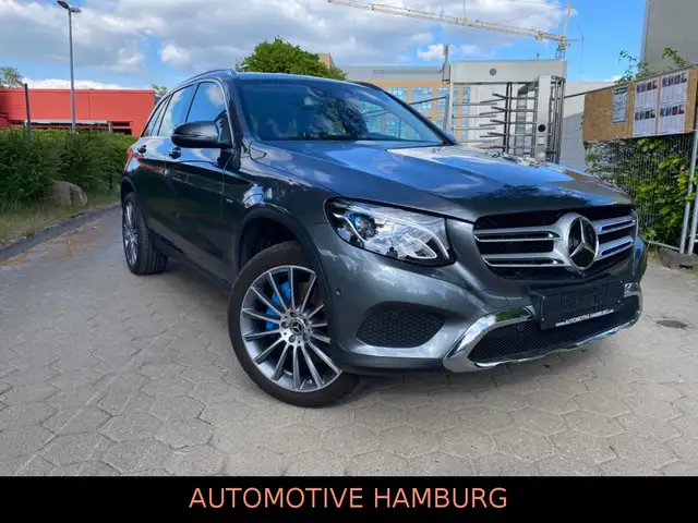 Mercedes-Benz GLC 350 e 4MATIC*AMG Line*Leder*LED*NAVI*360°*AHK