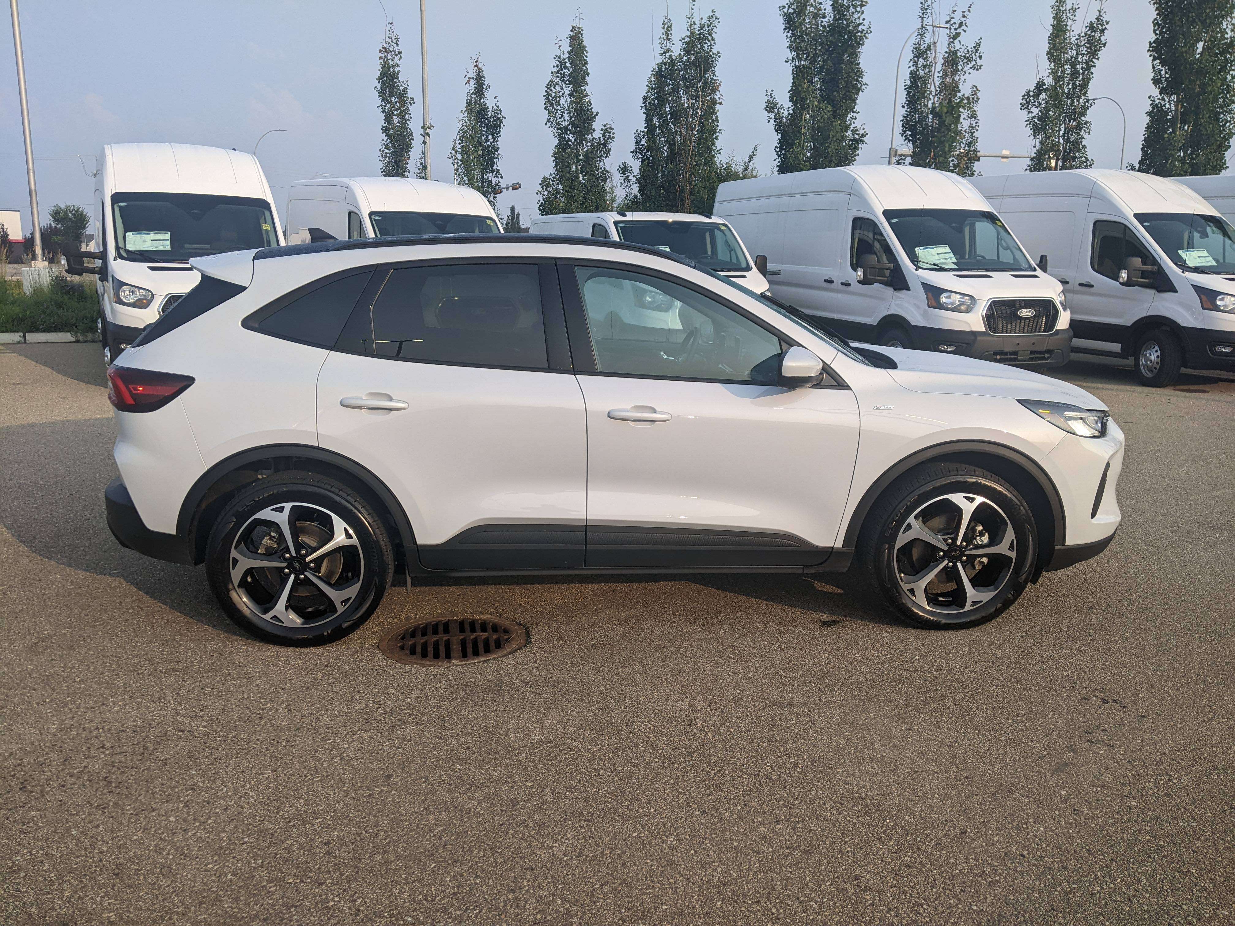 2025 Ford Escape ST-Line Select AWD | 2.0L | TECH PACK 2 — снимка 1