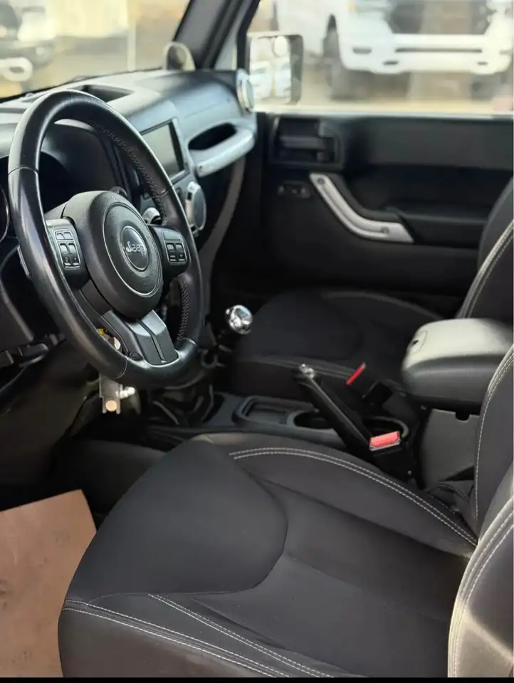 Jeep Wrangler снимка Jeep Wrangler
