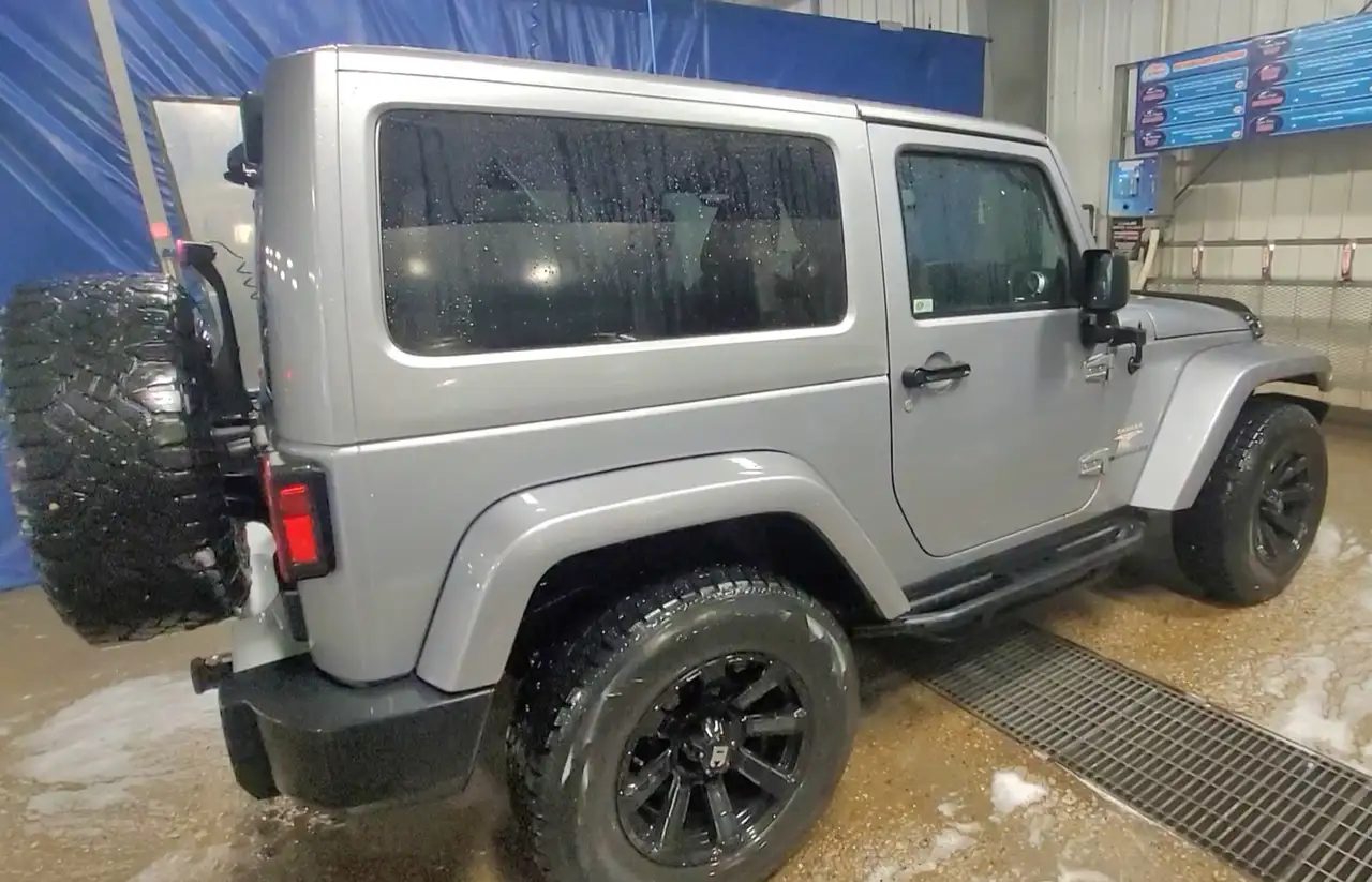Jeep Wrangler снимка Jeep Wrangler