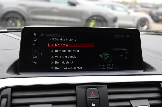 BMW 1 Series view 26