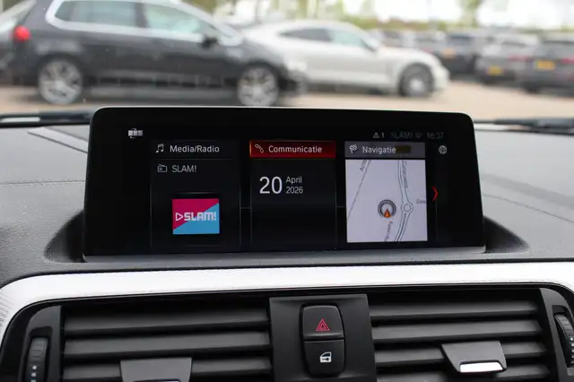 BMW 1 Series view 24