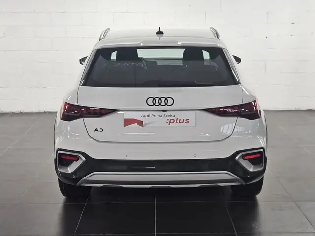 Audi A3 view 5