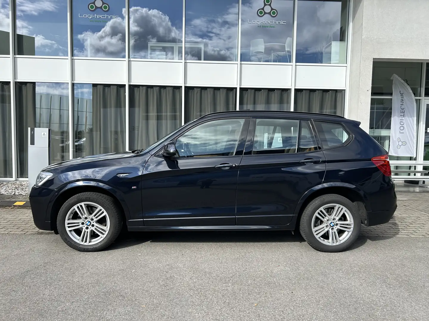 BMW X3 sDrive18d Aut. M-Pack Bleu - 2