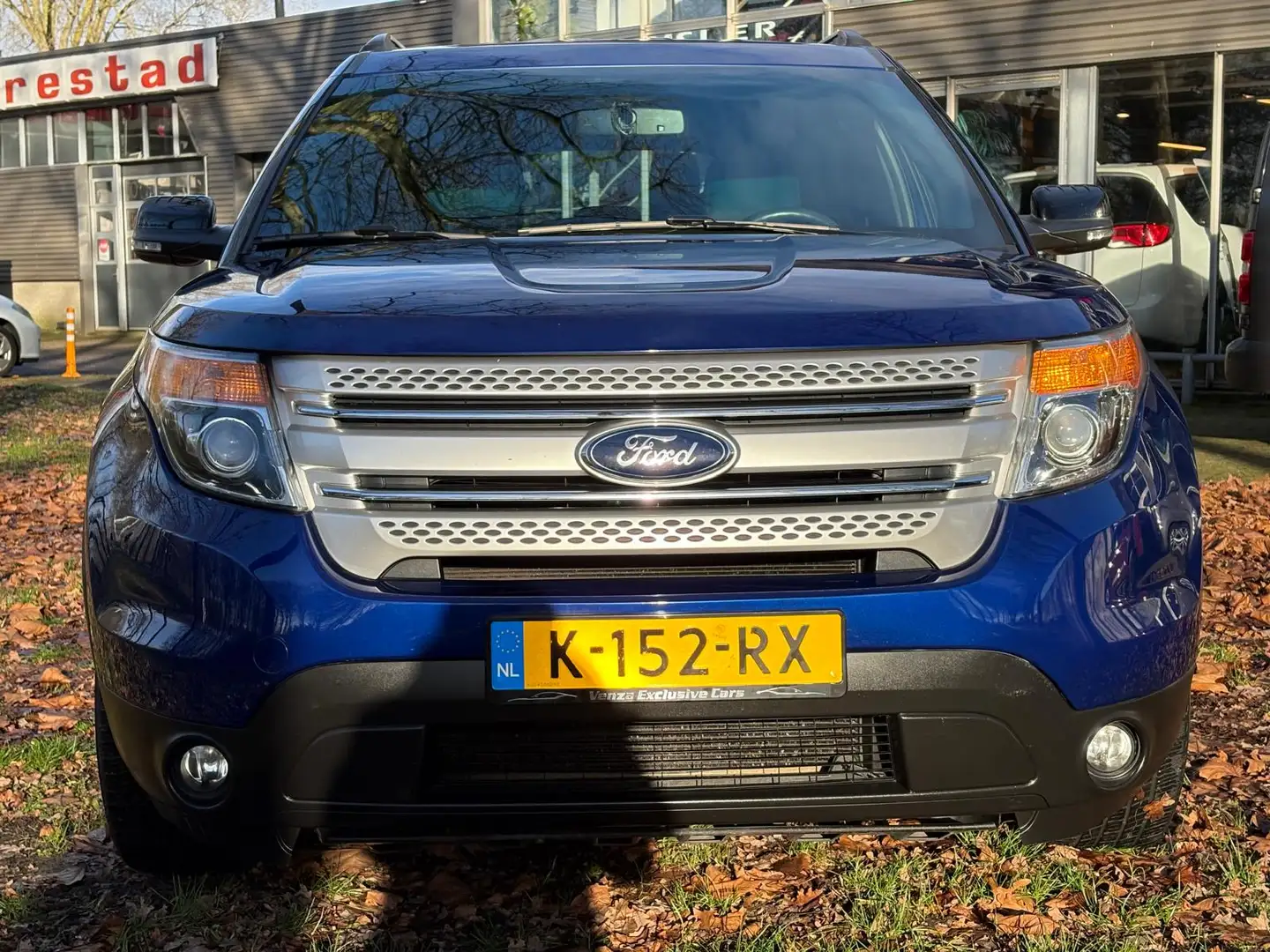 Ford Explorer 3.5L V6 XLT 4WD 7P Blauw - 2