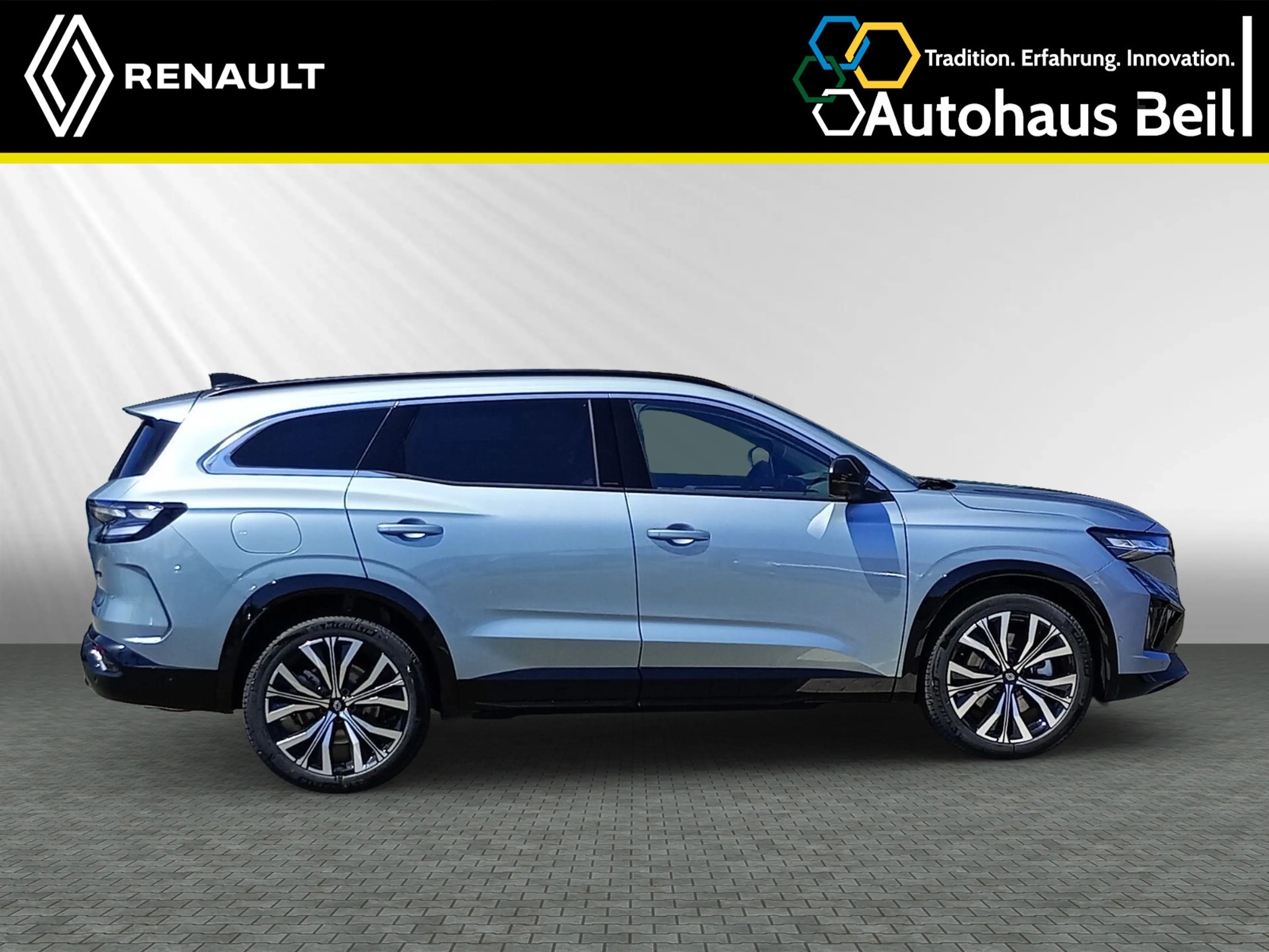 Renault Espace VI Iconic E-Tech Hybrid — photo 4