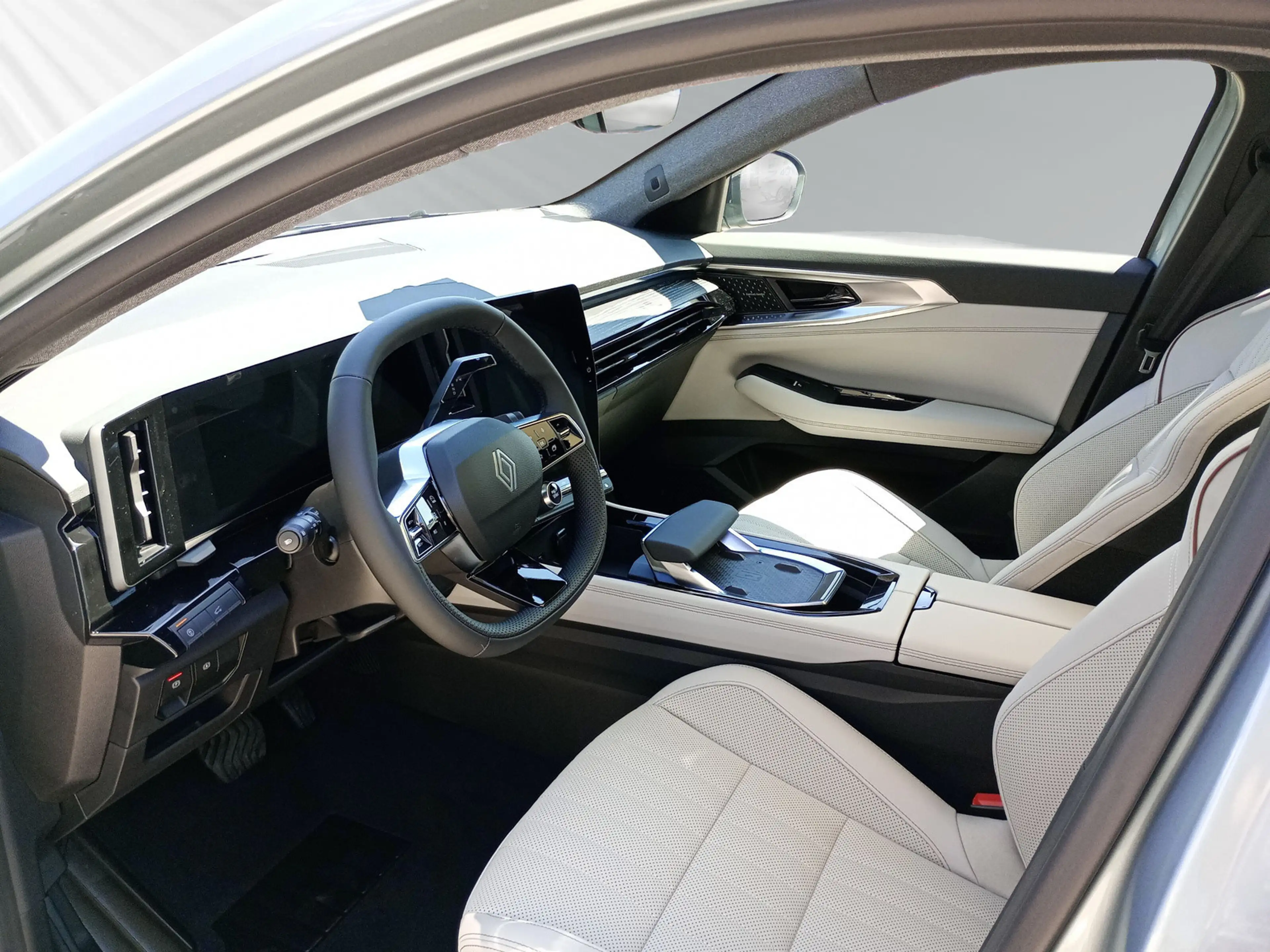 Renault Espace VI Iconic E-Tech Hybrid — photo 7