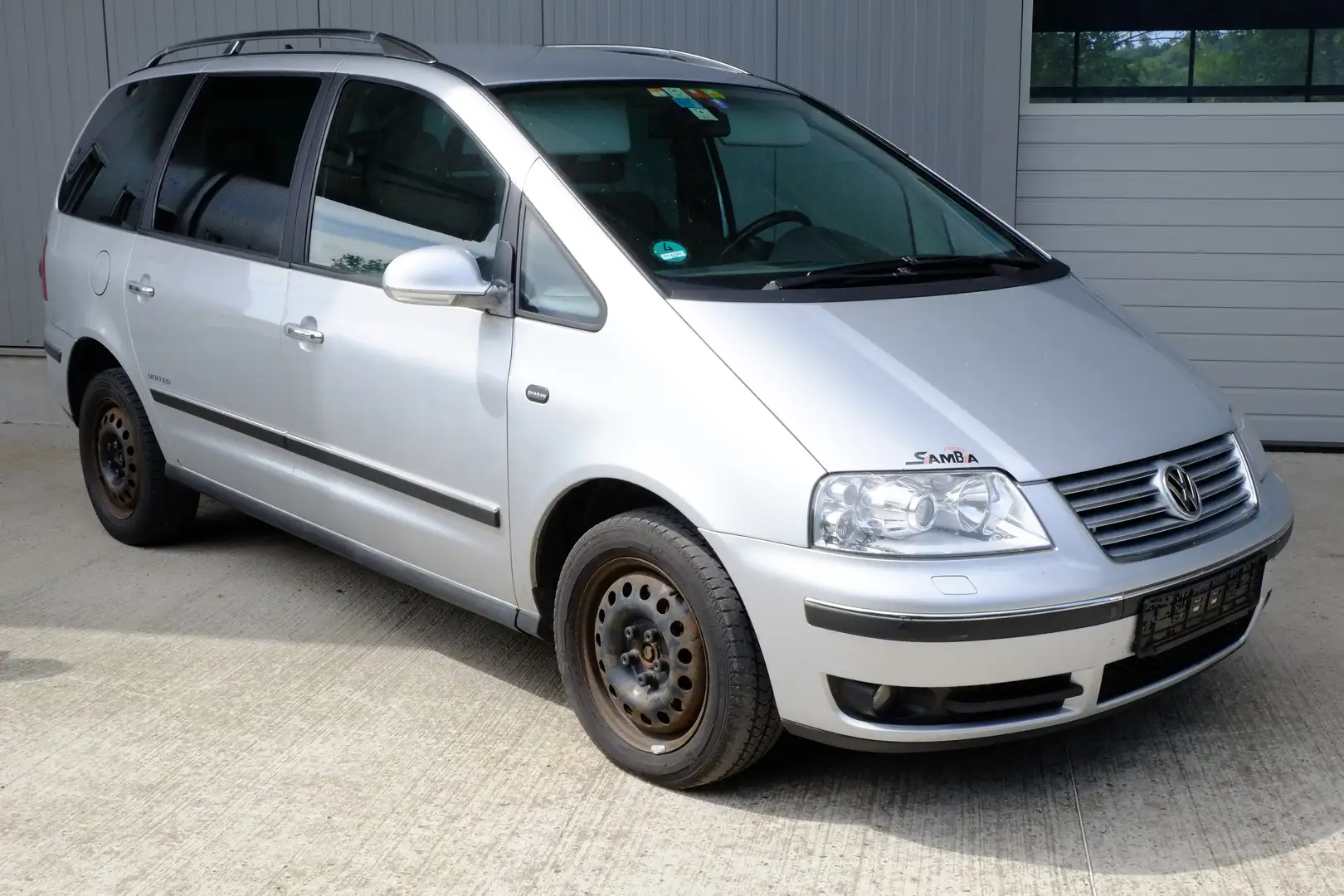 Volkswagen Sharan United 1.Hd  7Sitze 6-Gang Sitzheizung Klima Grey - 1
