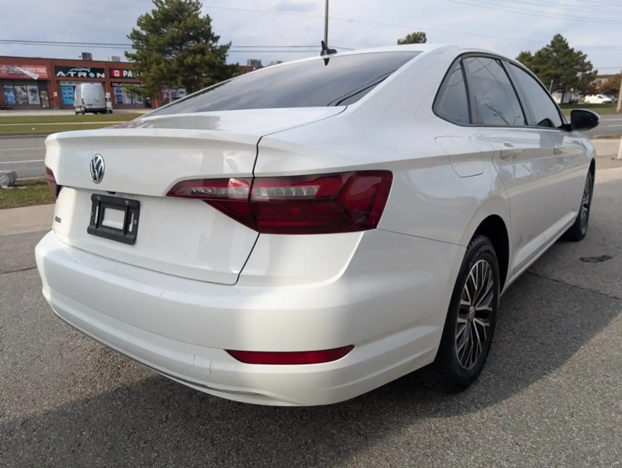 Volkswagen Jetta снимка Volkswagen Jetta