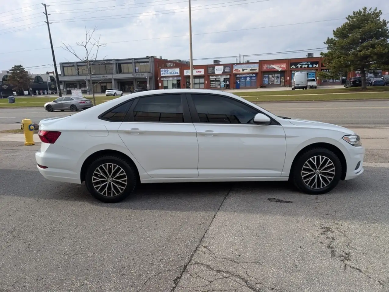 Volkswagen Jetta снимка Volkswagen Jetta