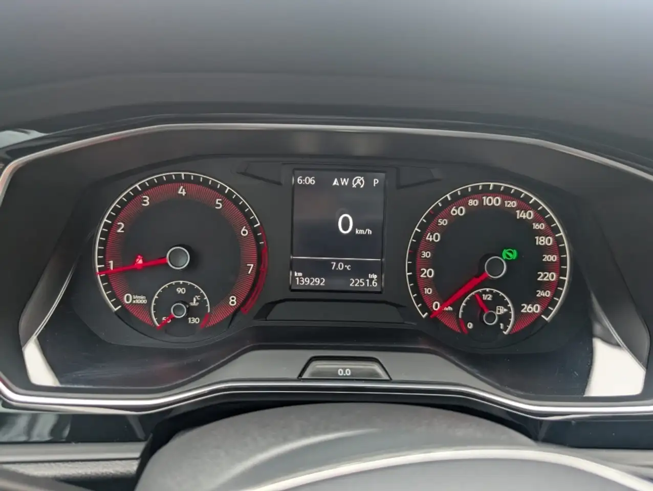 Volkswagen Jetta снимка Volkswagen Jetta