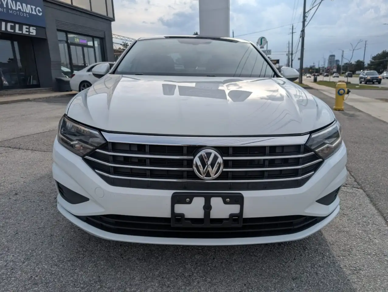 Volkswagen Jetta снимка Volkswagen Jetta