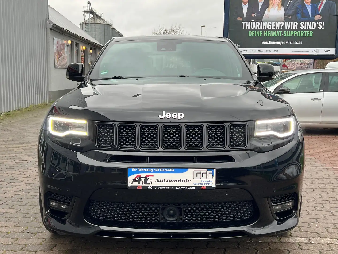 Jeep Grand Cherokee 6.4 V8 HEMI SRT Schwarz - 2