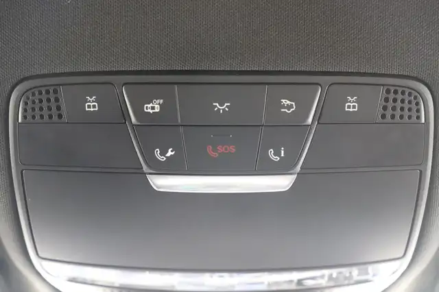 Mercedes-Benz GLC view 29