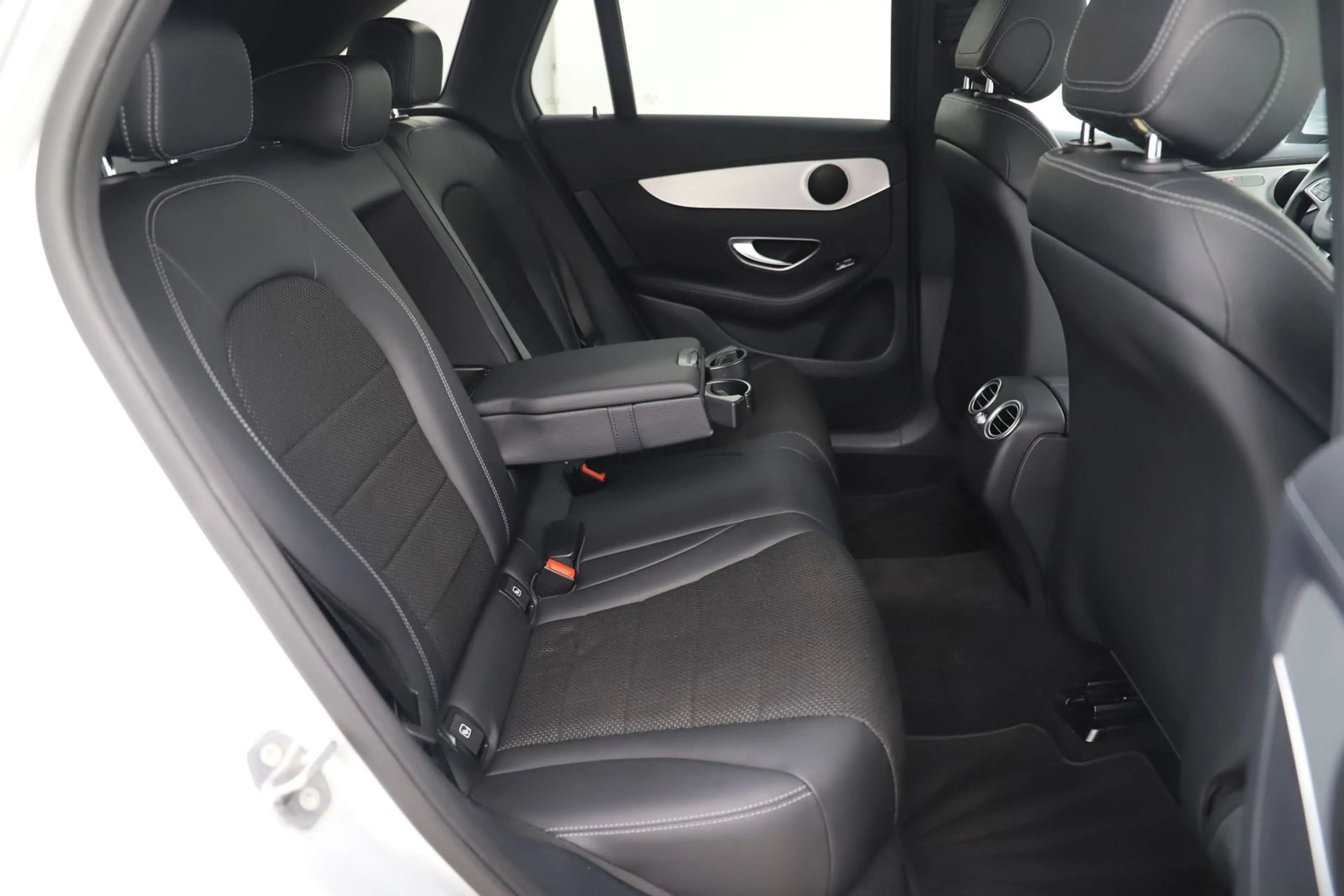 Mercedes-Benz GLC 250 d 204PS 9G 4Matic Exclusive Navi AHK LED — photo 12